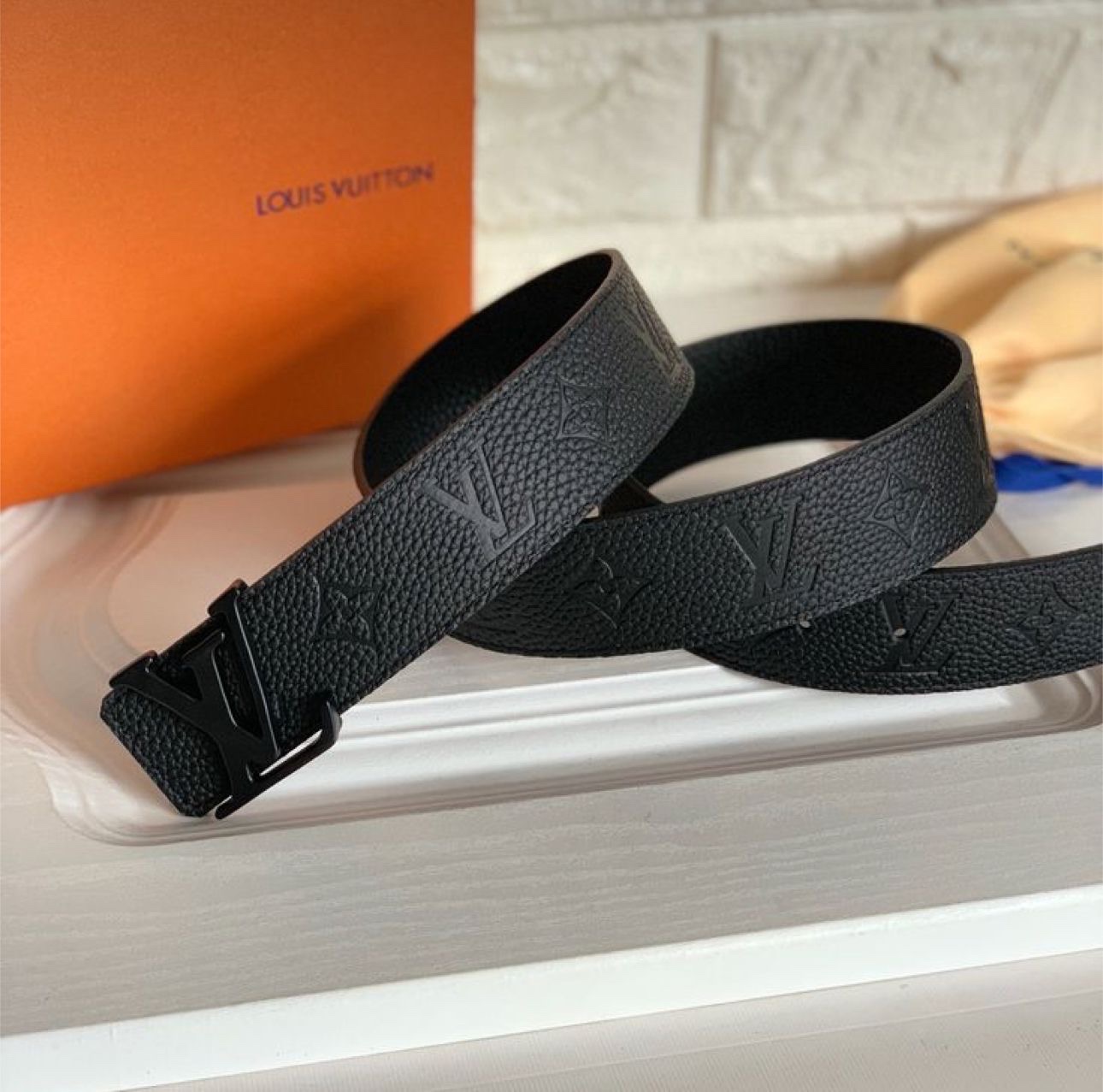 Louis Vuitton LV Initiales Belt Features Taurillon Leather Strap - Image 2