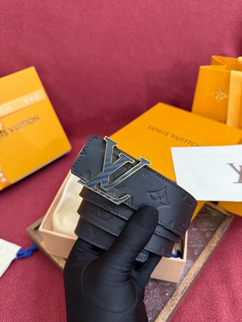 Louis Vuitton LV Initiales Reversible Belt