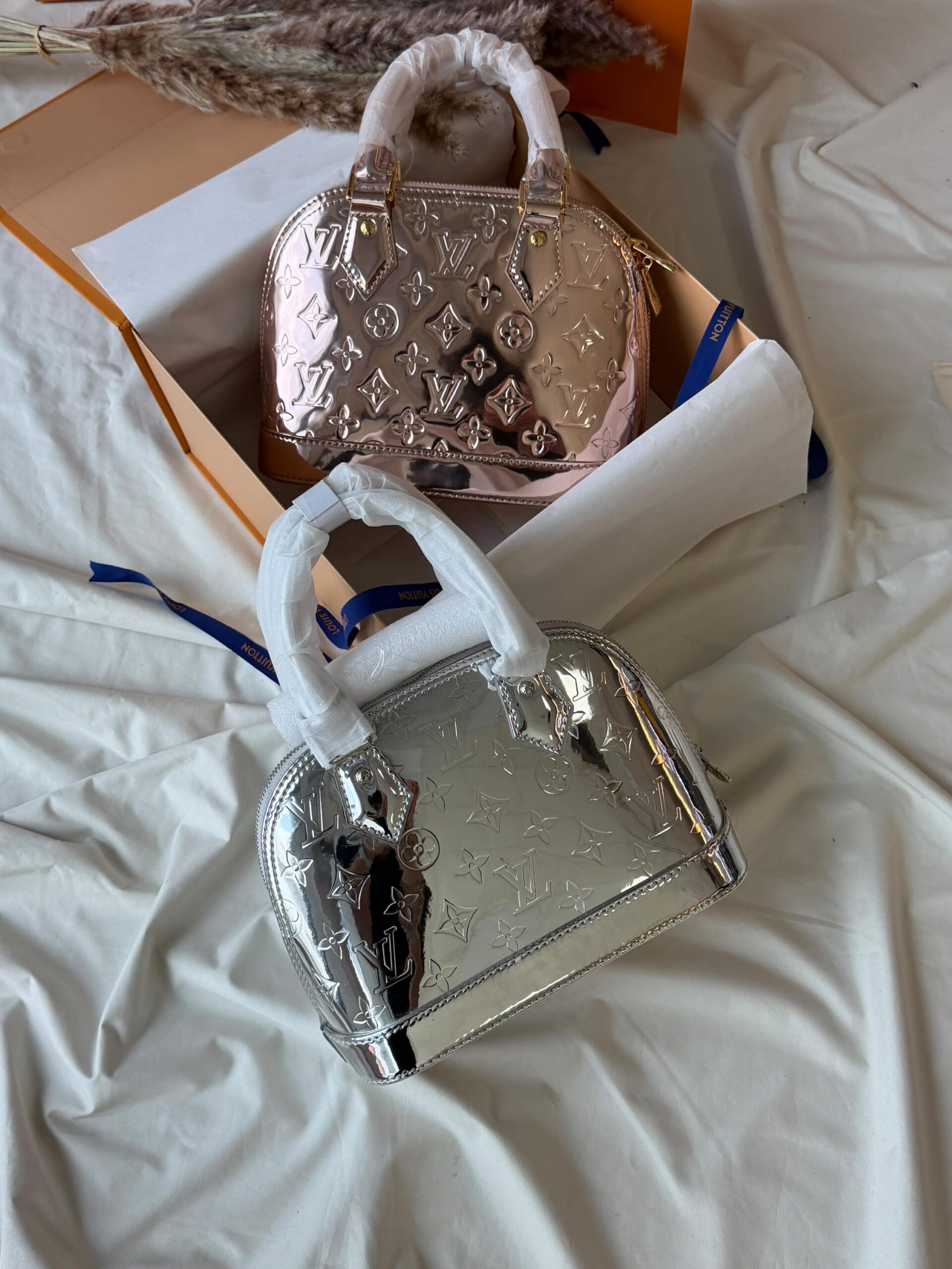 Louis Vuitton Alma BB Bag - Image 3