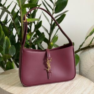 Yves Saint Laurent Le 5 À 7 Hobo Bag