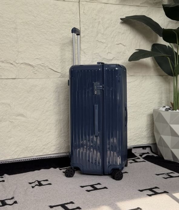 Rimowa Essential Suitcase Set - Image 4