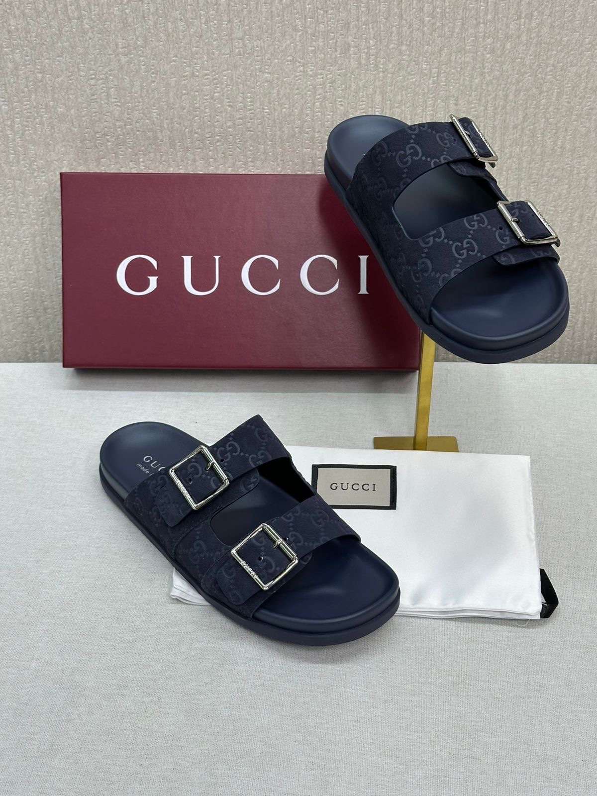 Gucci Men's Slide Sandals - Image 2