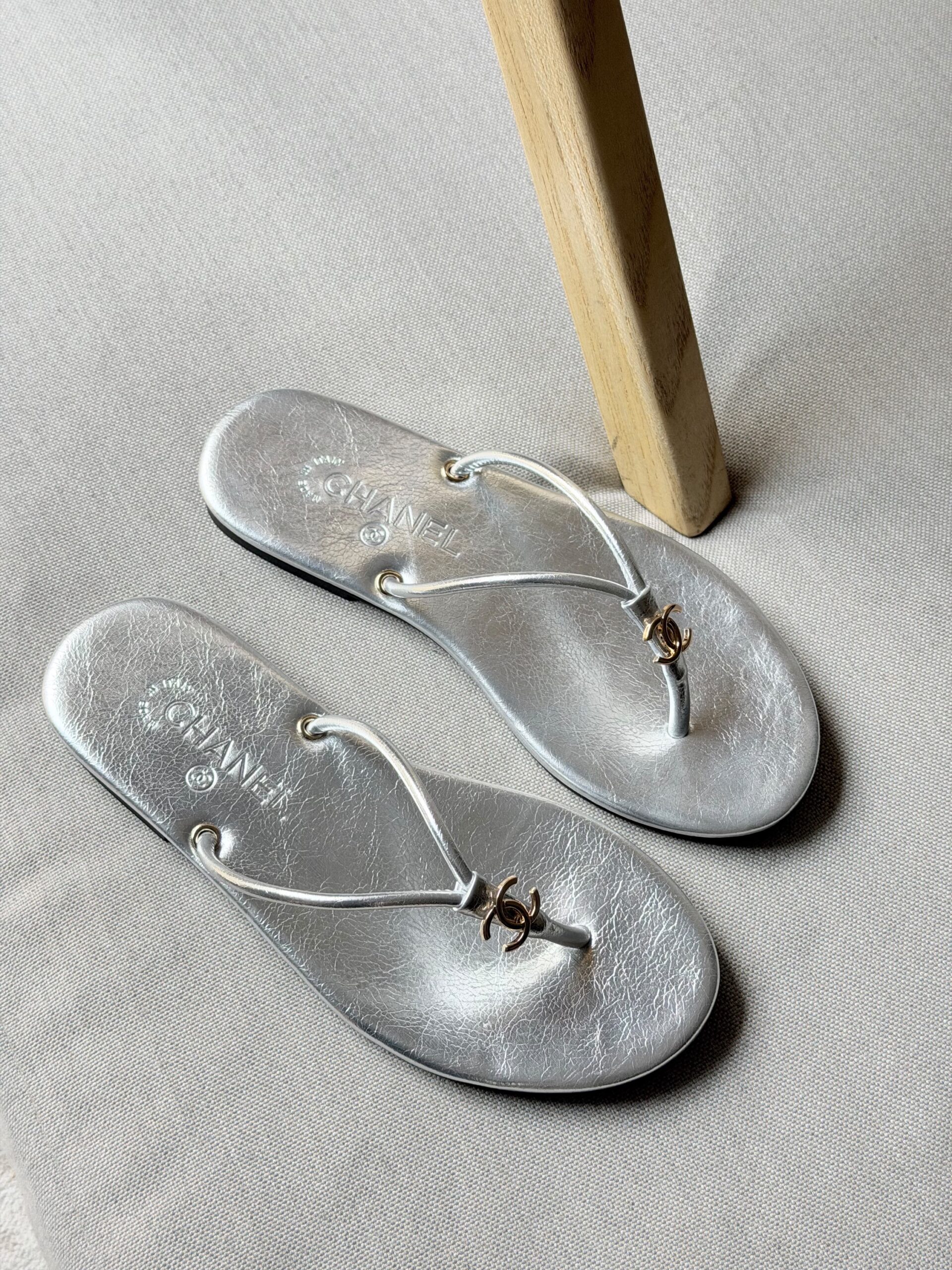 Chanel Thong Sandals - Image 5