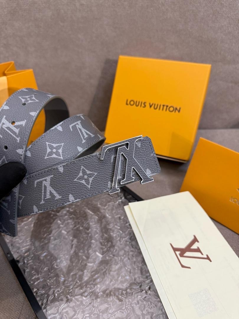 Louis Vuitton LV Shadow Reversible Belt Features Embossed Monogram Leather - Image 4
