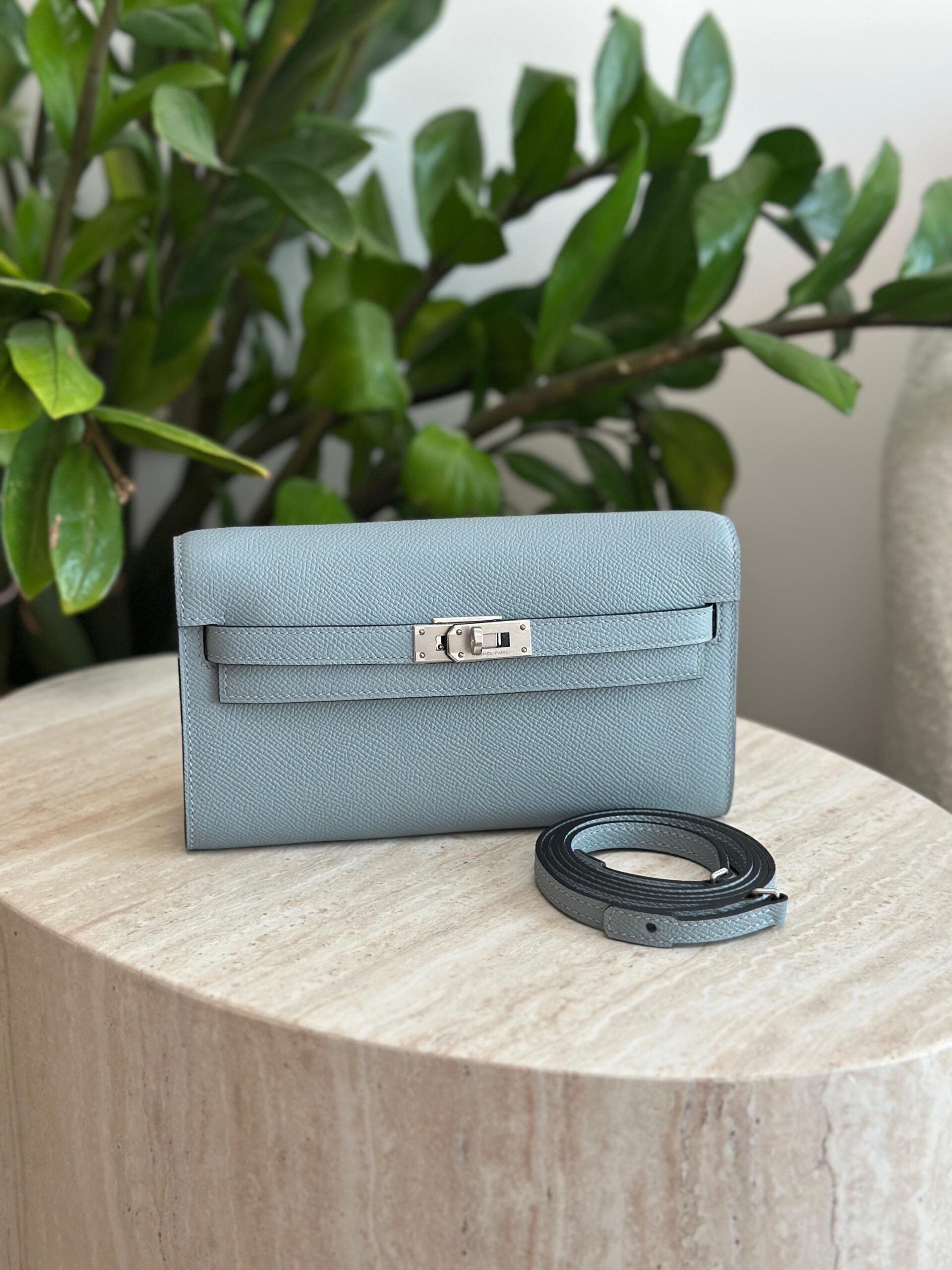 Hermès Kelly To-Go Wallet - Image 11