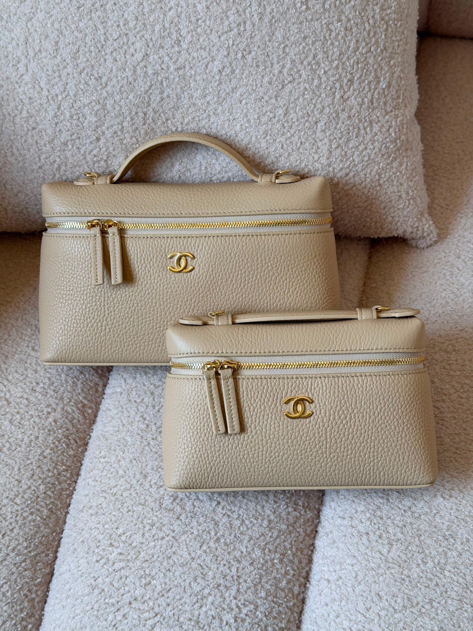 Chanel Large Vanity with Chain - Image 6