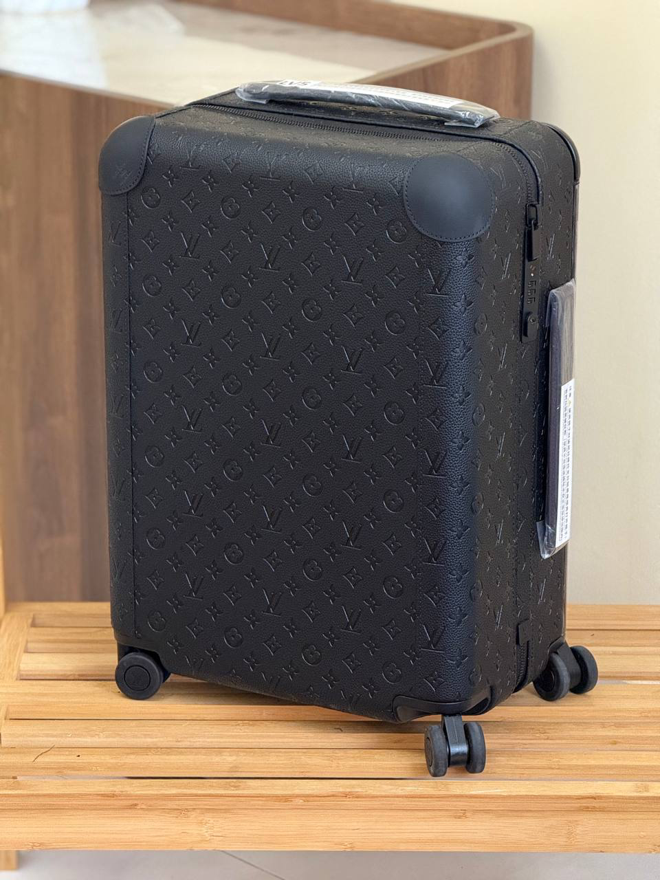 Louis Vuitton Horizon 55 Suitcase Leather Trim And Matte Black Leather Corners - Image 3