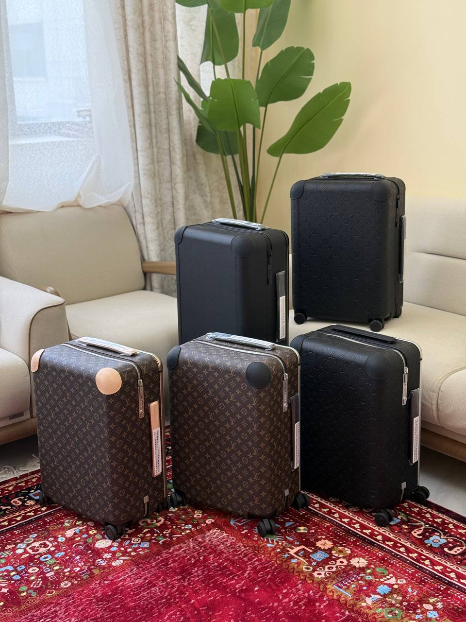 Louis Vuitton Horizon 55 Suitcase Leather Trim And Matte Black Leather Corners - Image 16