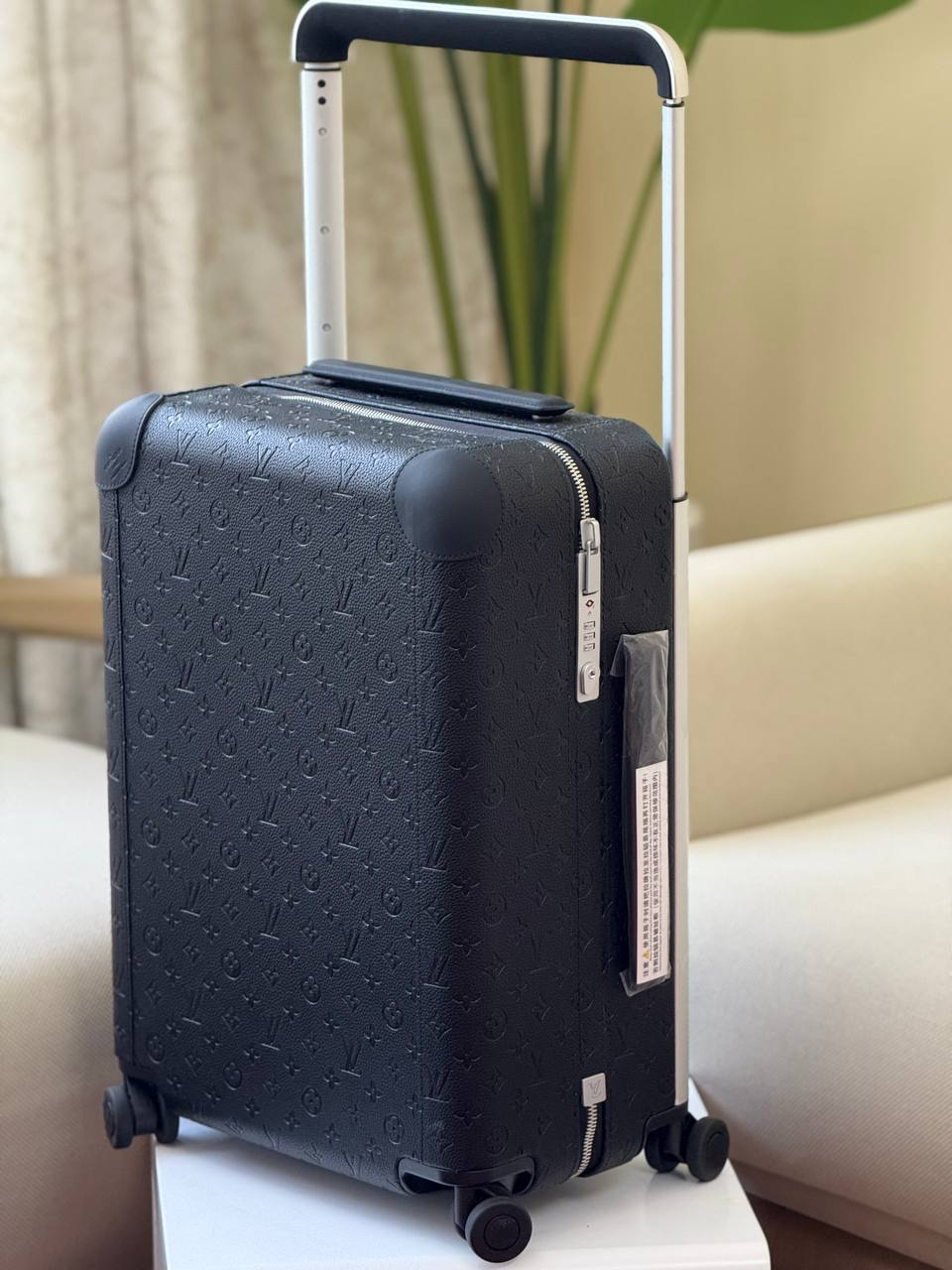 Louis Vuitton Horizon 55 Suitcase Leather Trim And Matte Black Leather Corners - Image 8