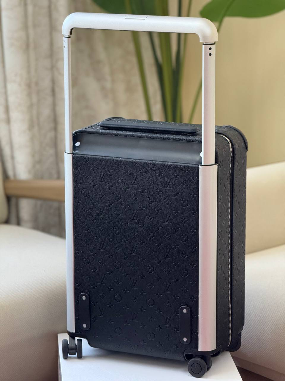 Louis Vuitton Horizon 55 Suitcase Leather Trim And Matte Black Leather Corners - Image 2