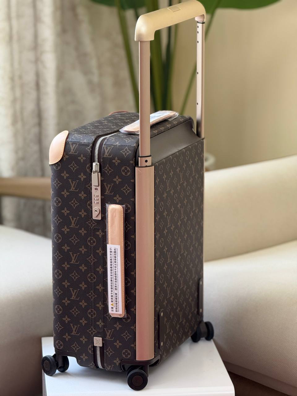 Louis Vuitton Horizon 55 Suitcase Leather Trim And Matte Black Leather Corners - Image 13