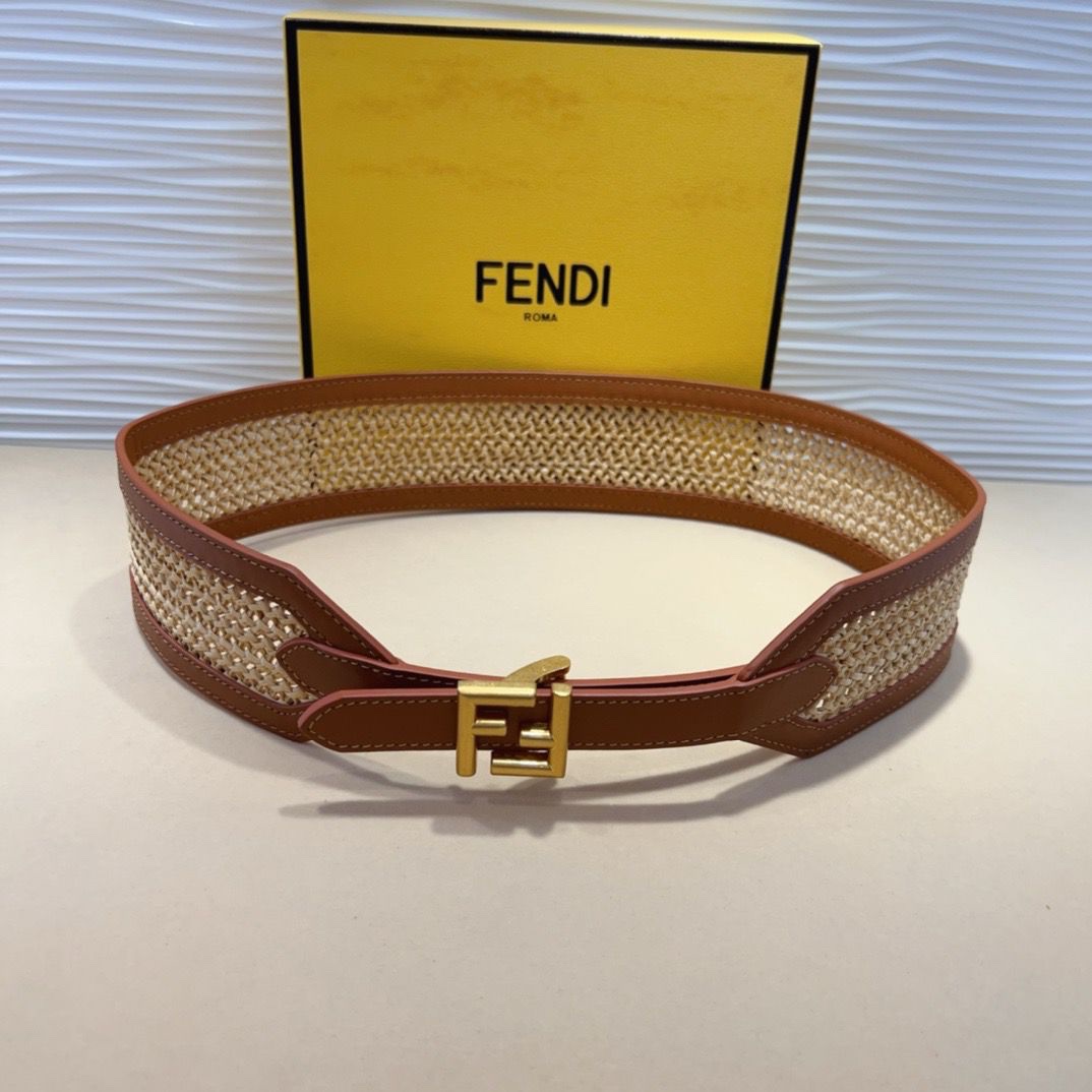 Fendi Raffia Belt Features Contrast Leather Straps - Image 3