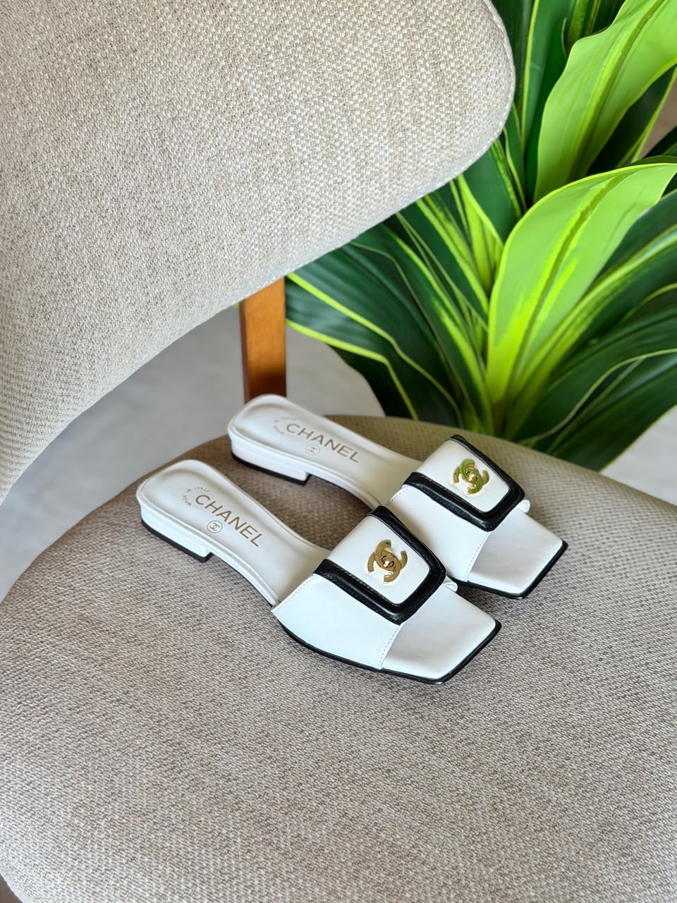 Chanel Mules Leather Strap - Image 5