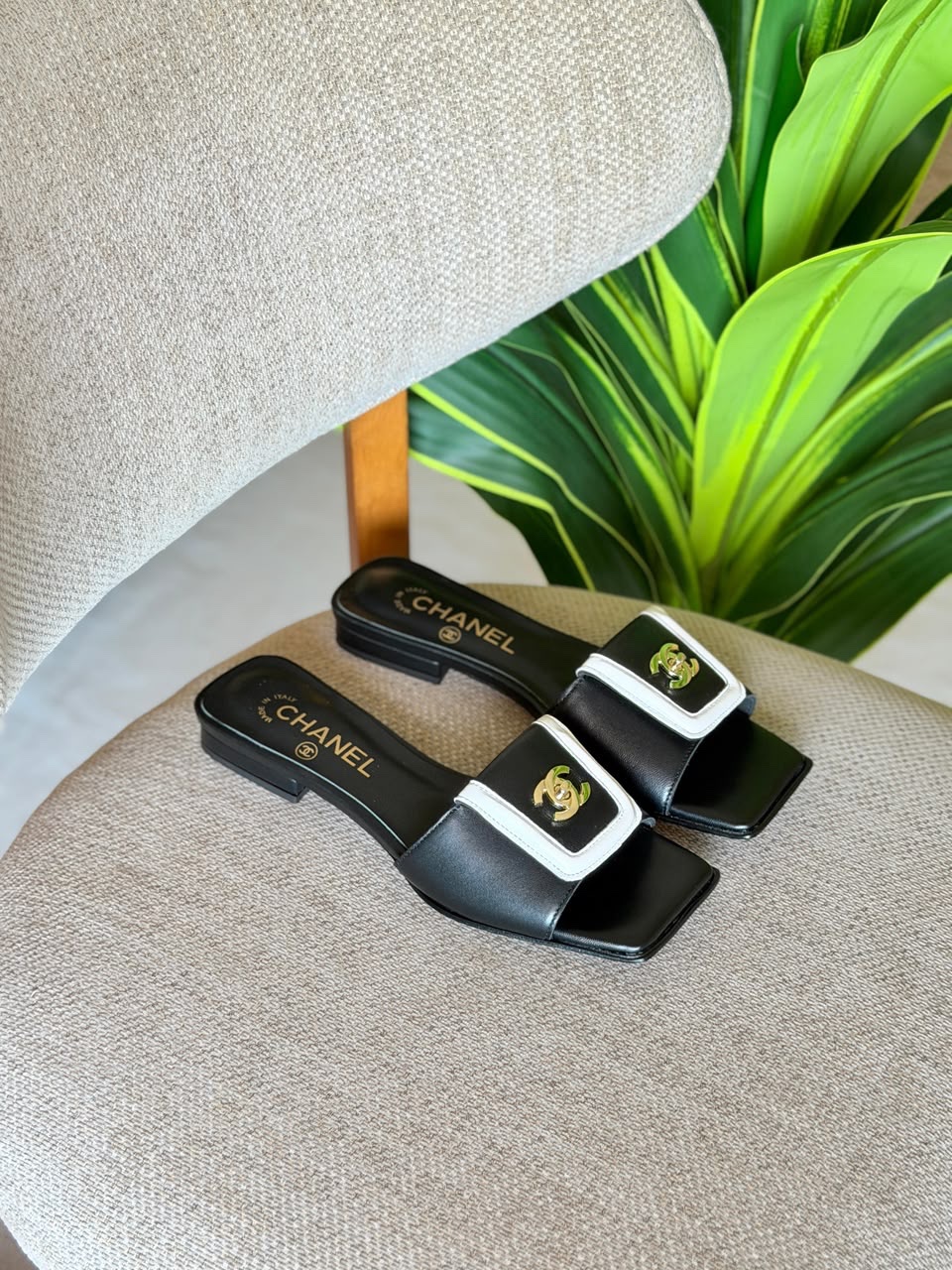 Chanel Mules Leather Strap - Image 7
