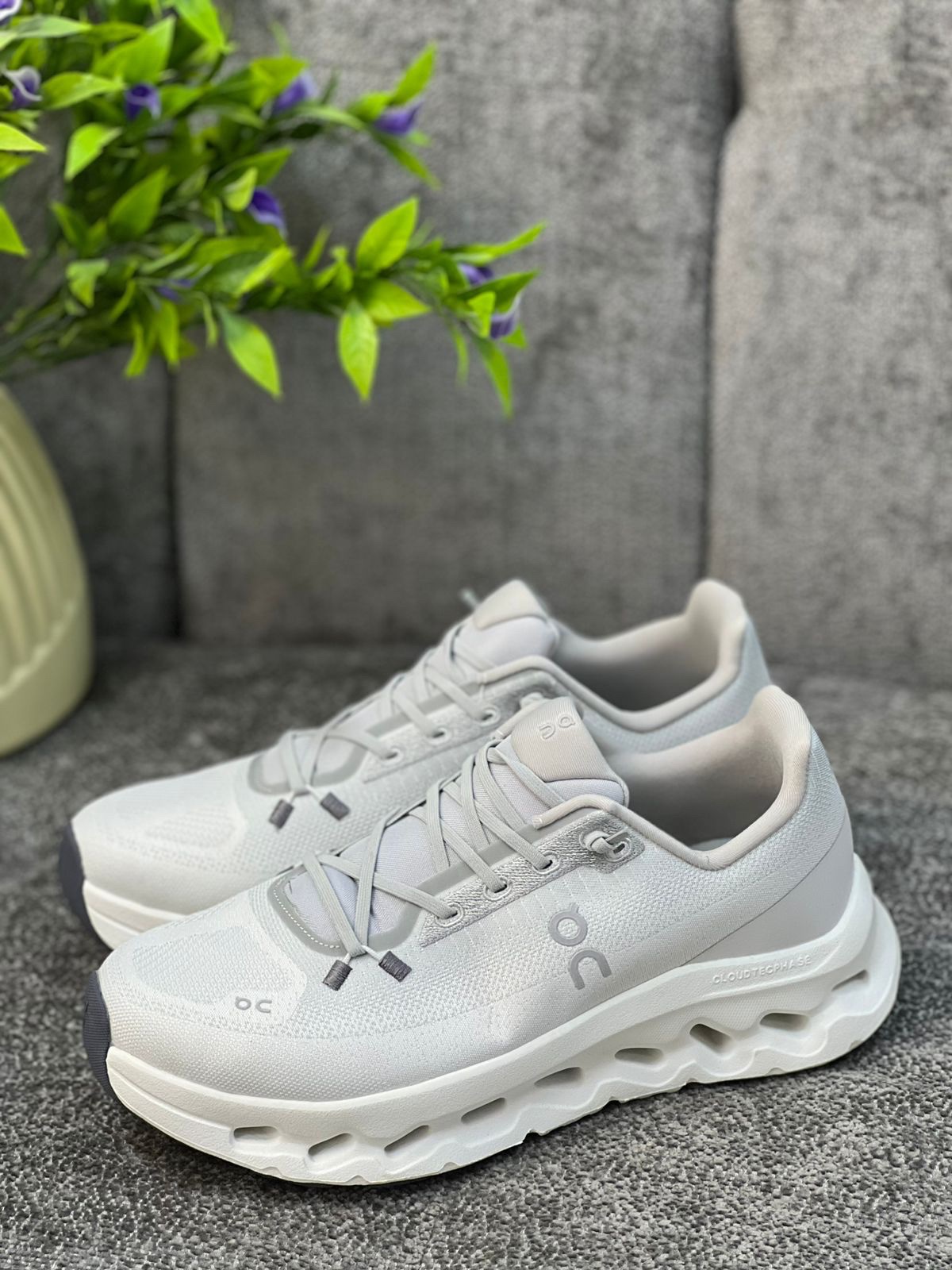 On Cloudtilt Sneakers