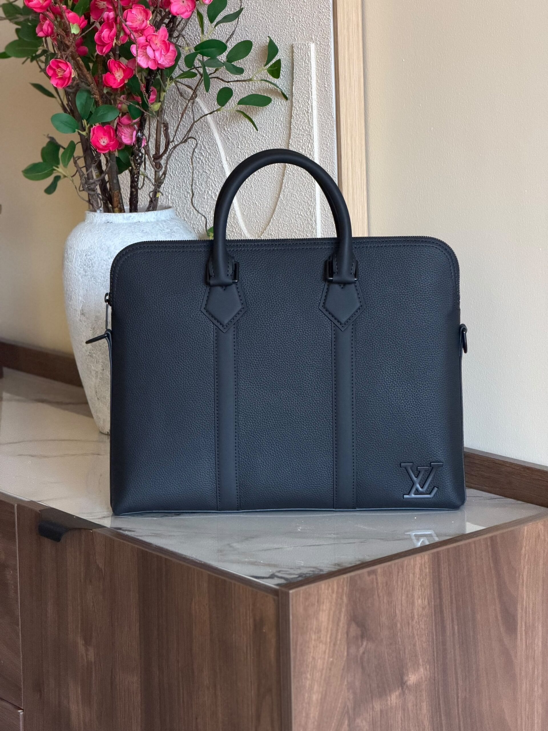 Louis Vuitton Aerogram Takeoff Briefcase Black Calfskin Leather - Image 2
