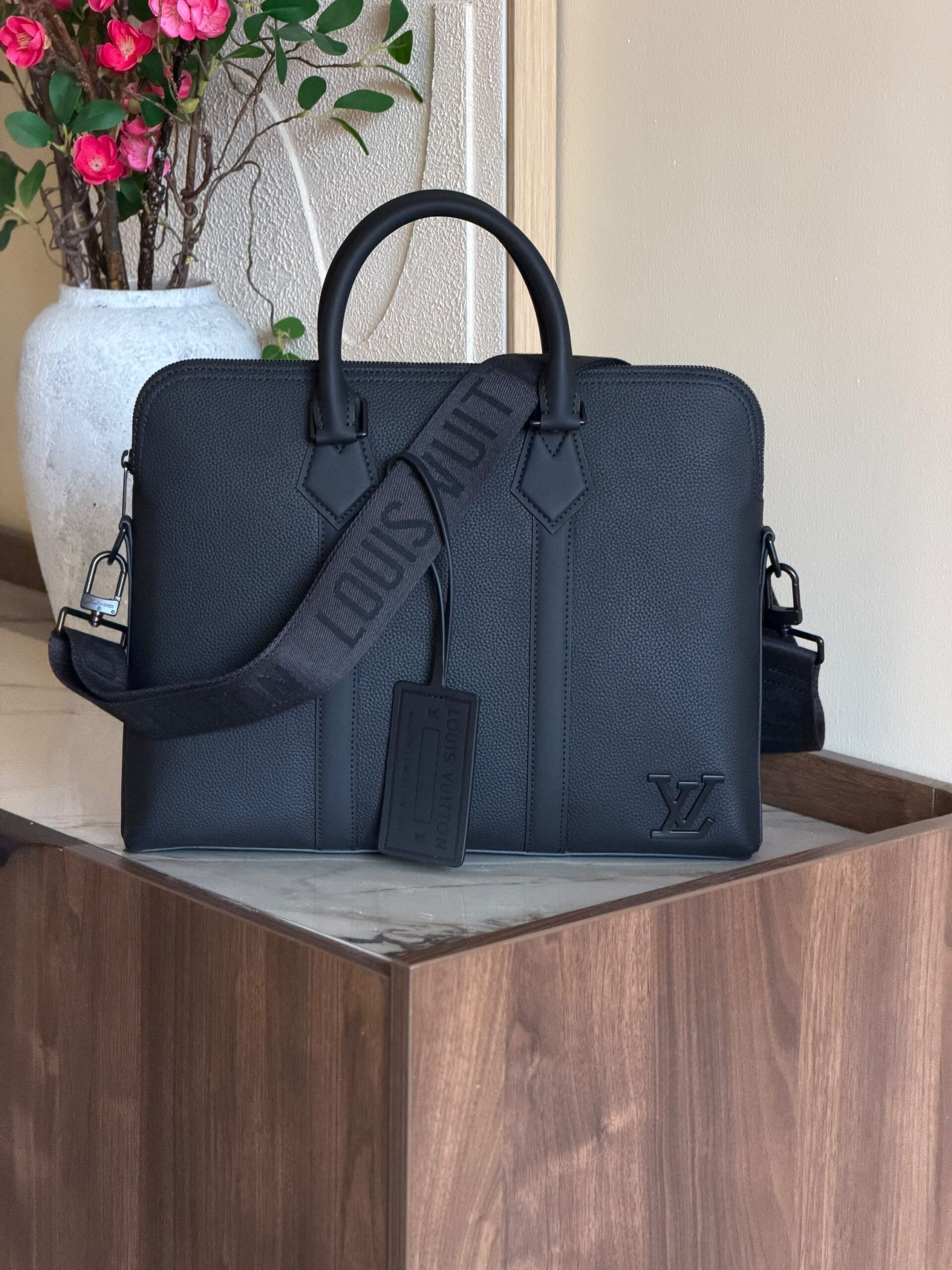 Louis Vuitton Aerogram Takeoff Briefcase Black Calfskin Leather