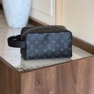 Louis Vuitton Dopp Kit