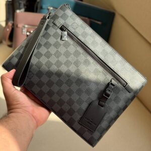 Louis Vuitton Takeoff Pouch