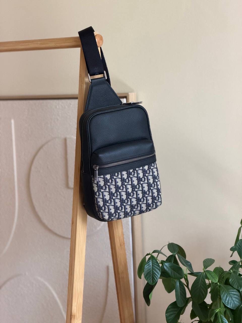 Dior Rider 2.0 Sling Bag - Image 2