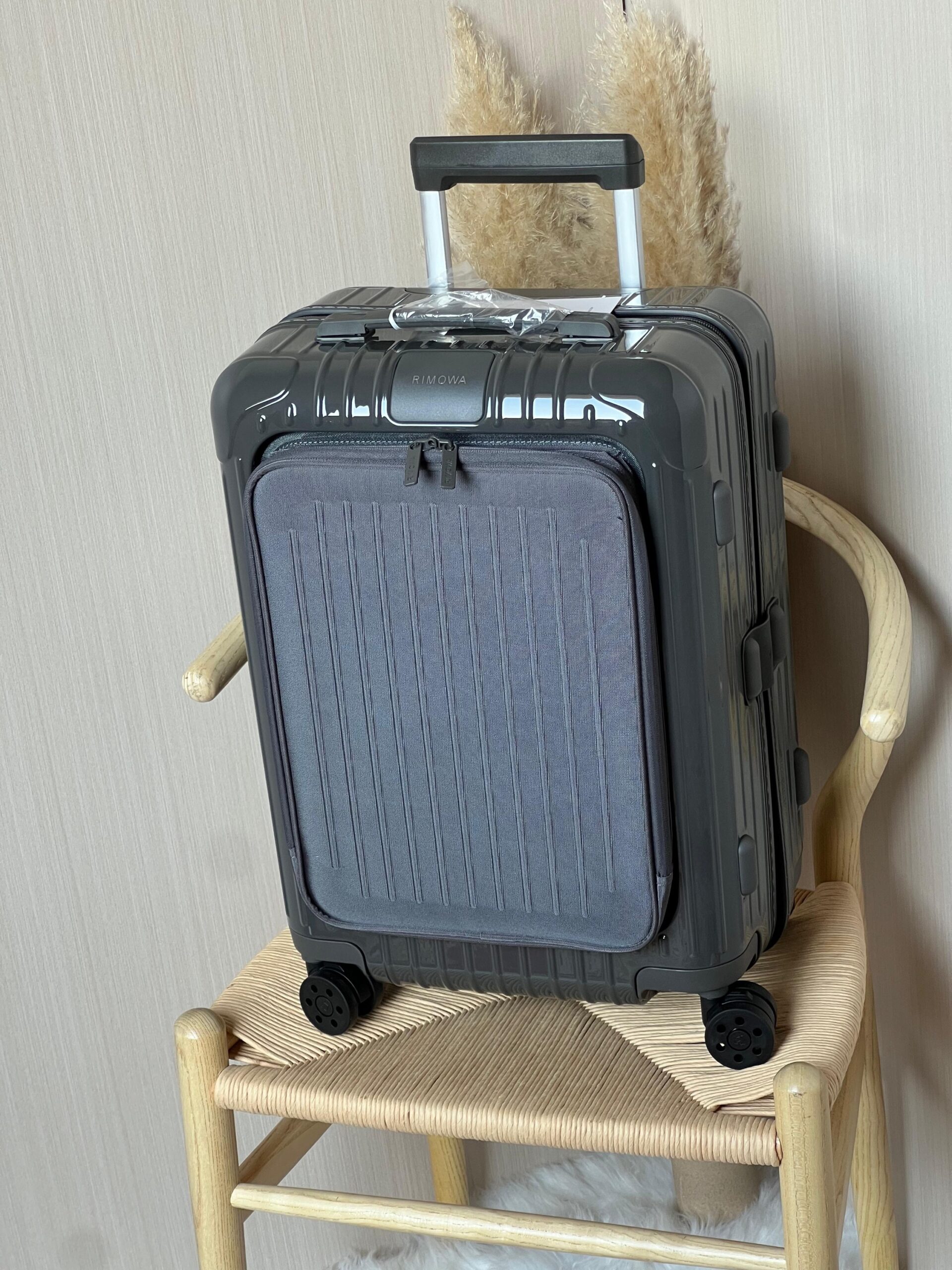 RIMOWA Essential Sleeve Cabin Suitcase - Image 2