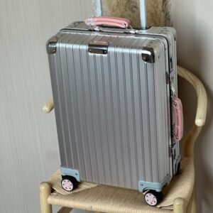 RIMOWA Classic Cabin Suitcase