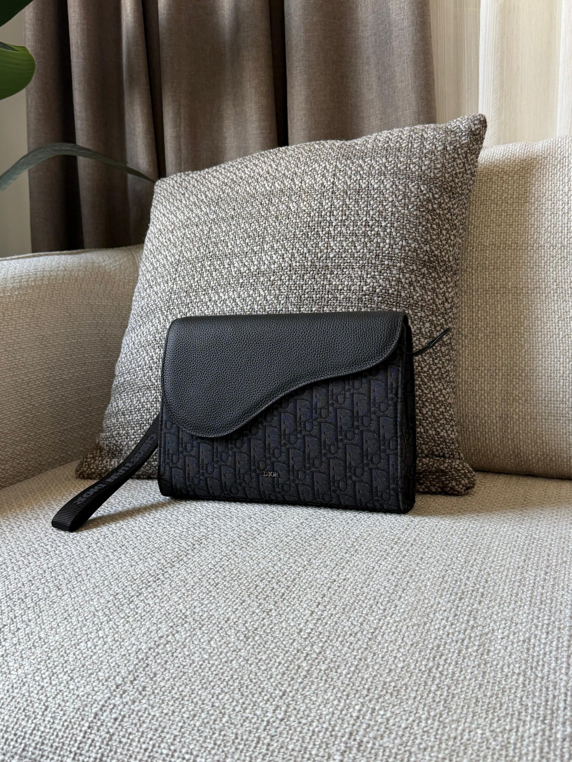 Dior Saddle A5 Triangle Pouch - Image 4