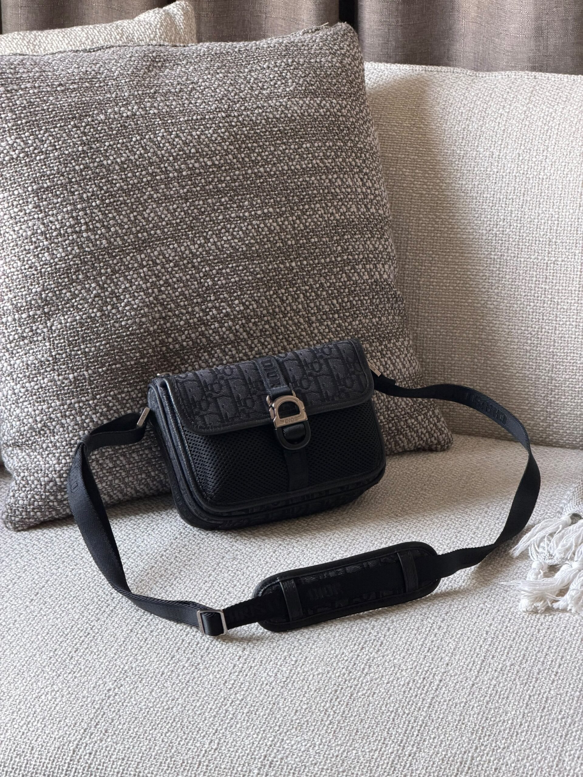 Dior Saddle Heritage Messenger Bag - Image 6