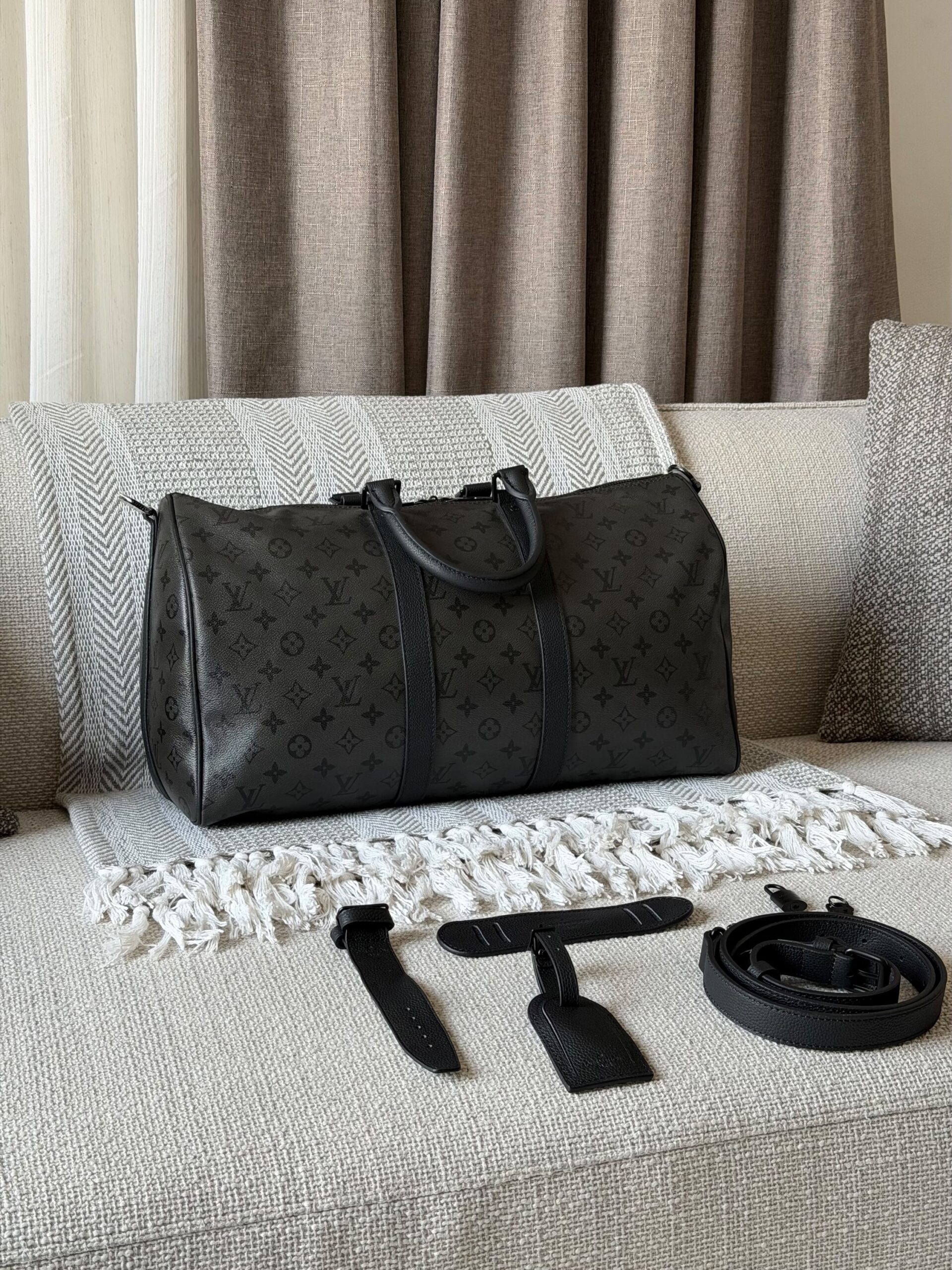 Louis Vuitton Keepall Bandoulière Bag,