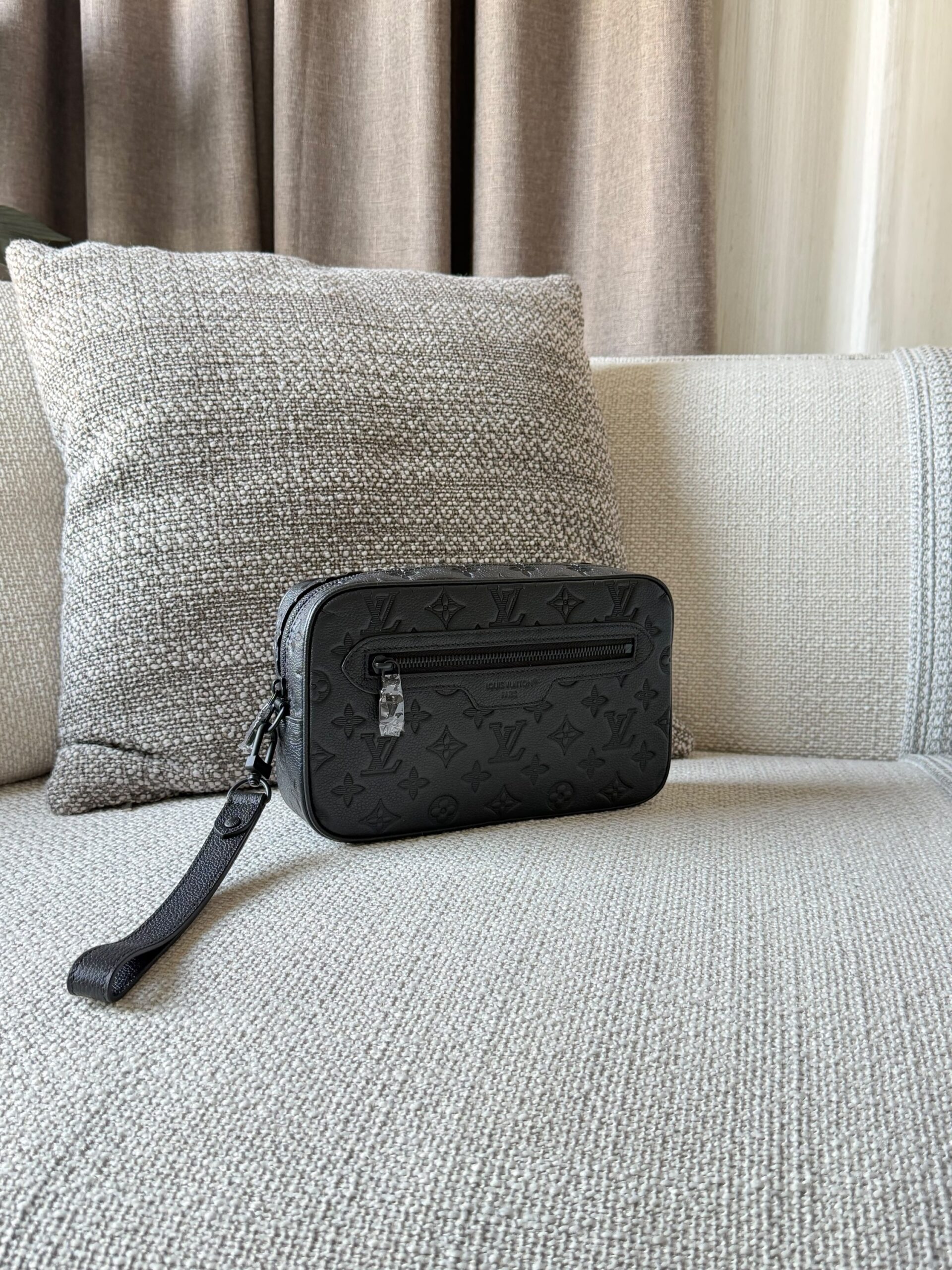 Louis Vuitton Pochette Kasai Clutch