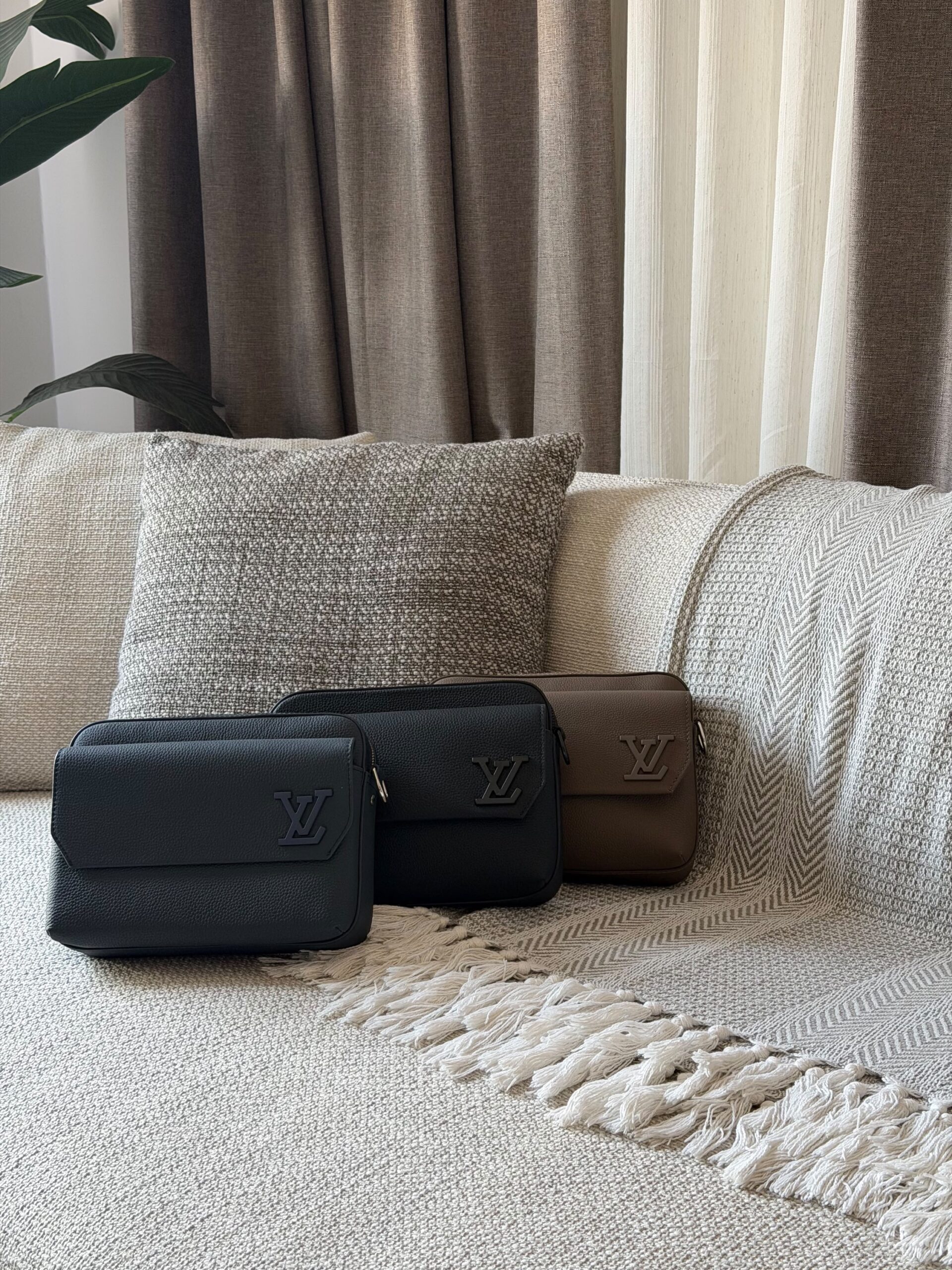 Louis Vuitton Fastline Messenger Bag - Image 7