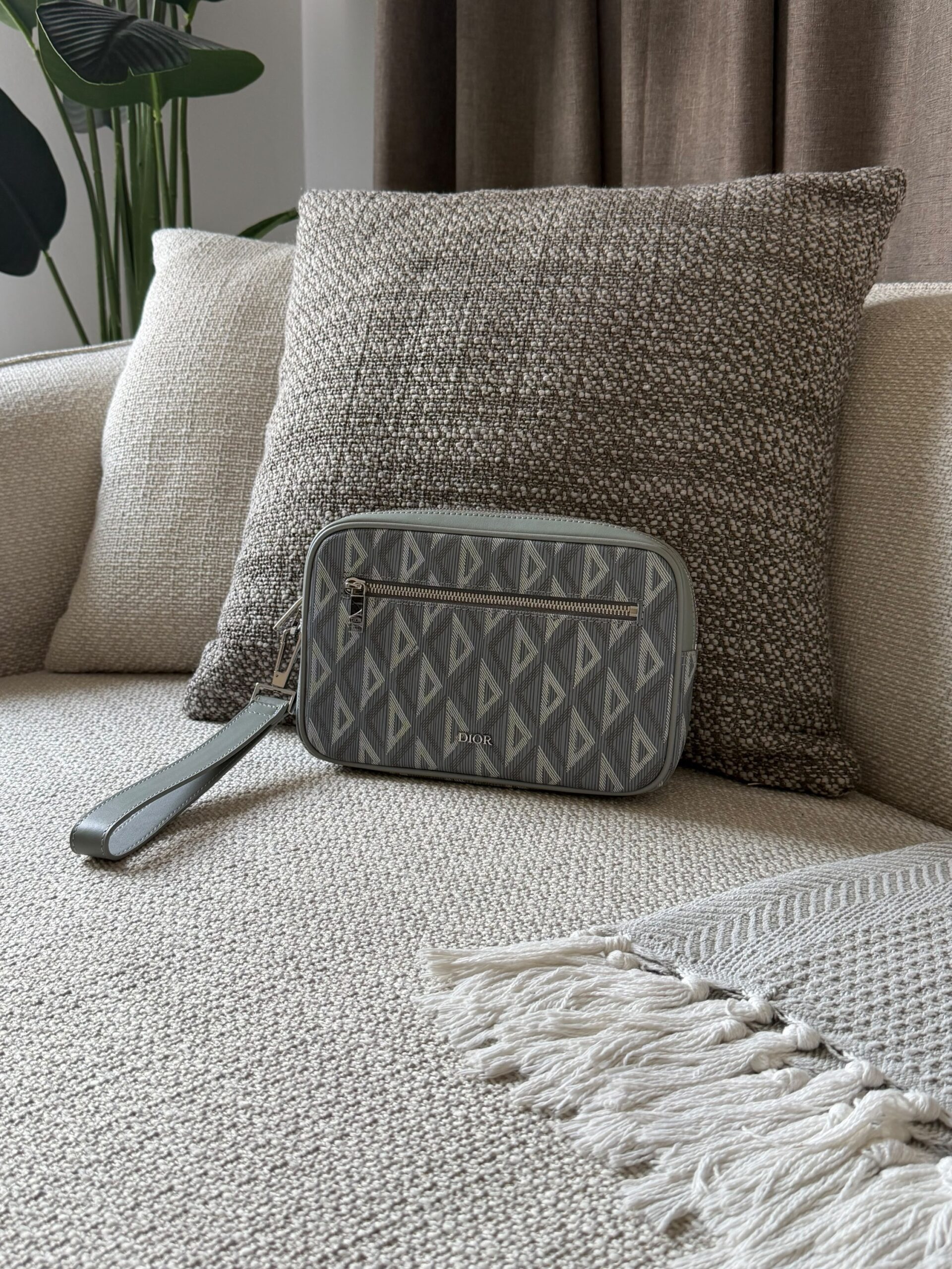Dior Toiletry Pouch - Image 3
