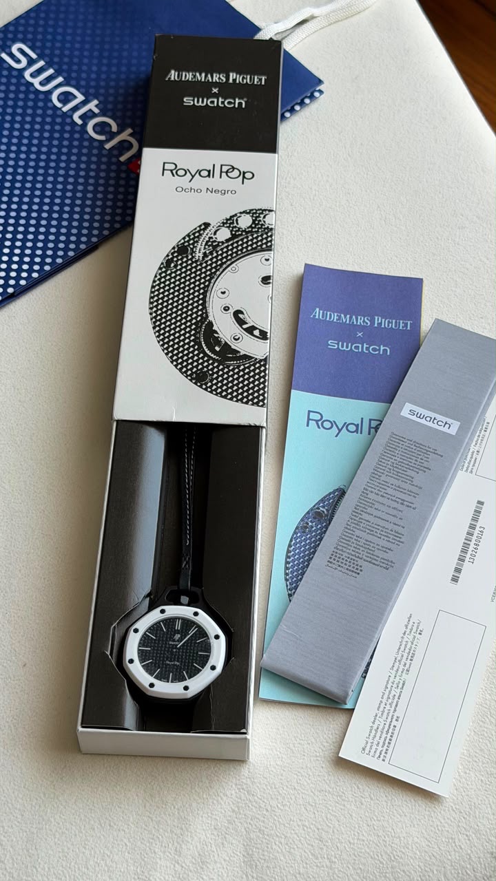 Swatch x Audemars Piguet Royal Pop Lan Ba Watch - Image 2