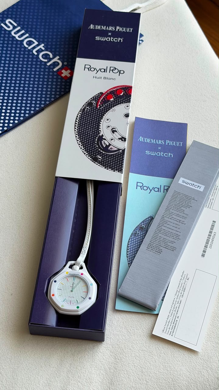 Swatch x Audemars Piguet Royal Pop Lan Ba Watch - Image 3