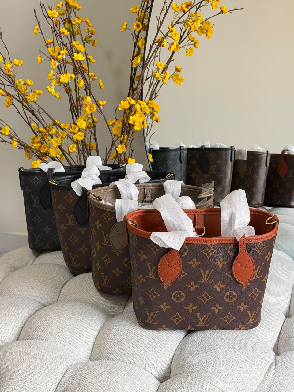 Louis Vuitton Neverfull BB Bandoulière Bag - Image 5