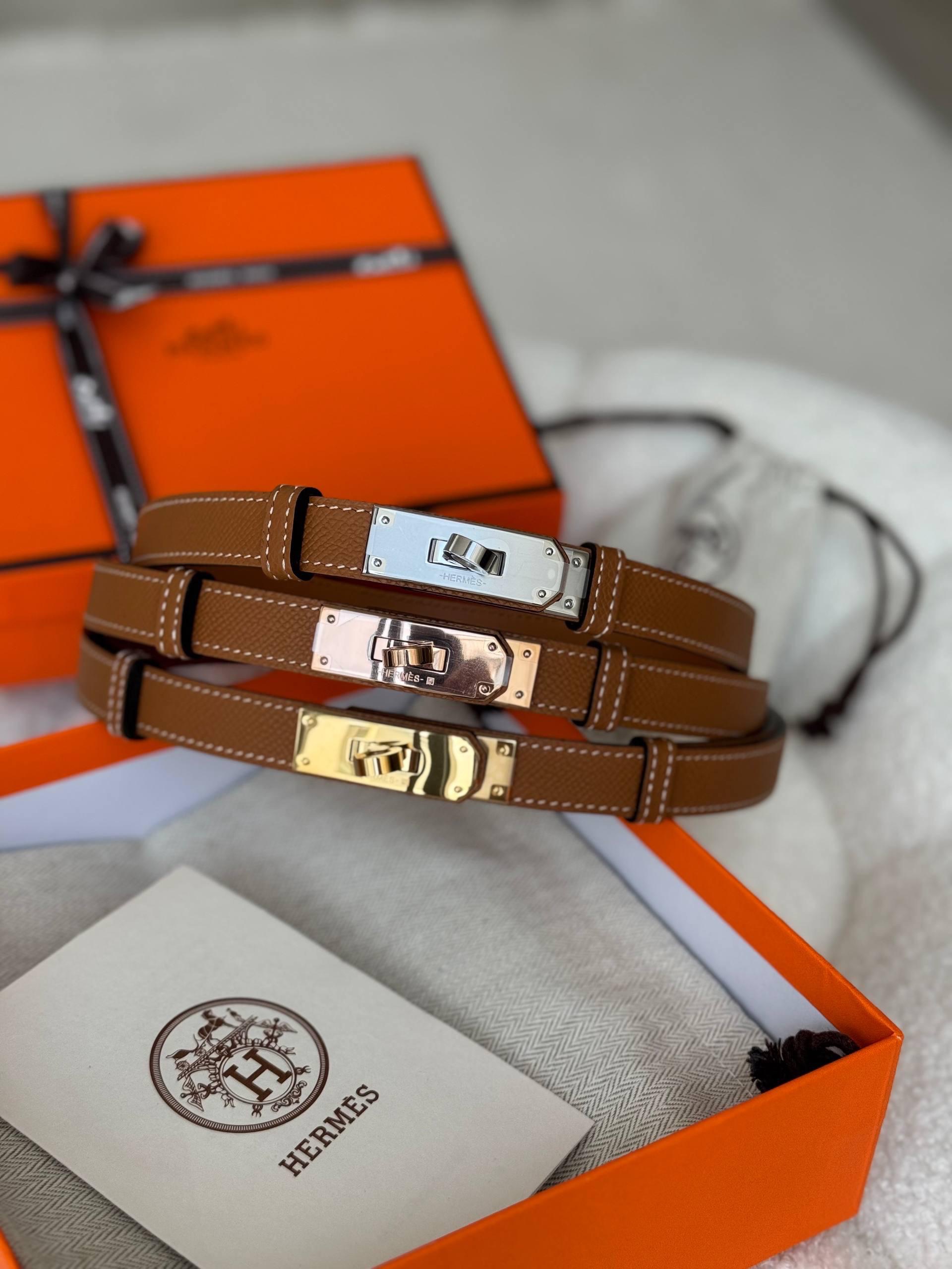 Hermès Kelly 18 Belts Epsom Leather With Varied Hardware Finishes - Image 3