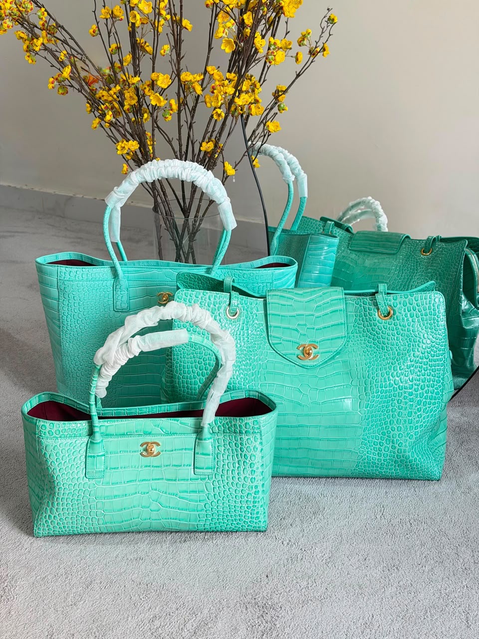 Chanel 26S Crocodile Embossed Calfskin Tote Bags - Image 4