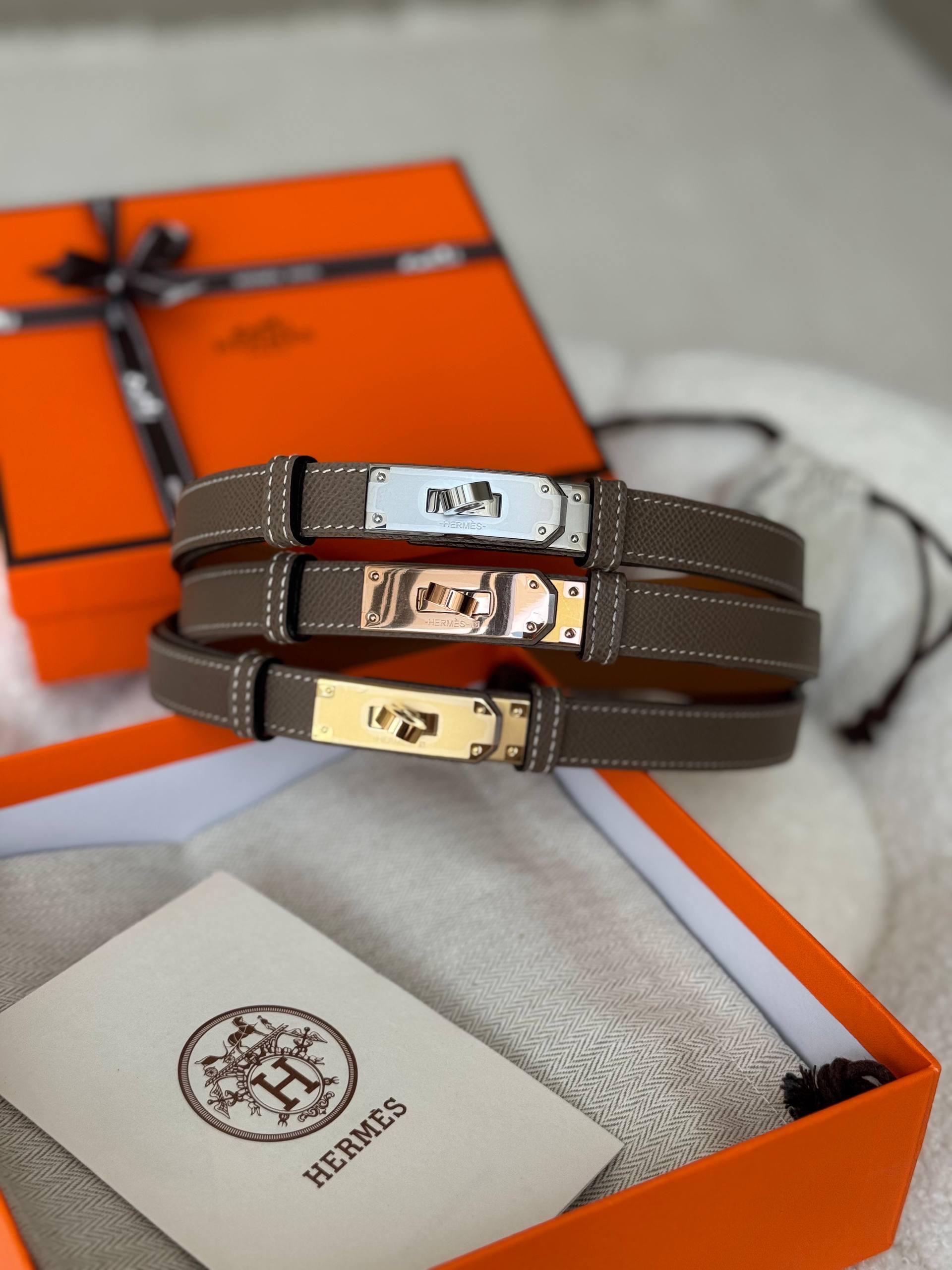 Hermès Kelly 18 Belts Epsom Leather With Varied Hardware Finishes