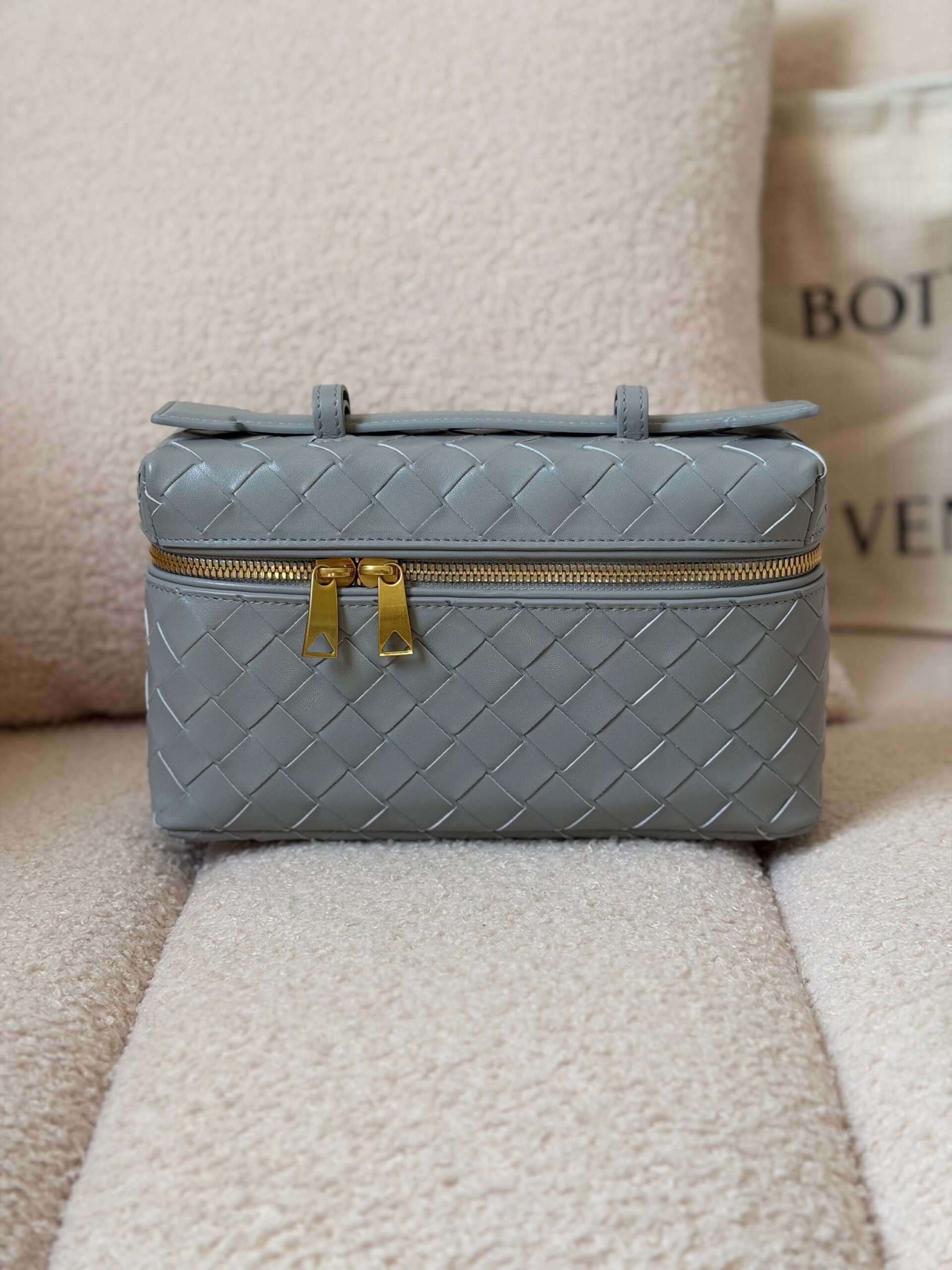 Bottega Veneta Bang Bang Vanity Case 22 Cm - Image 10
