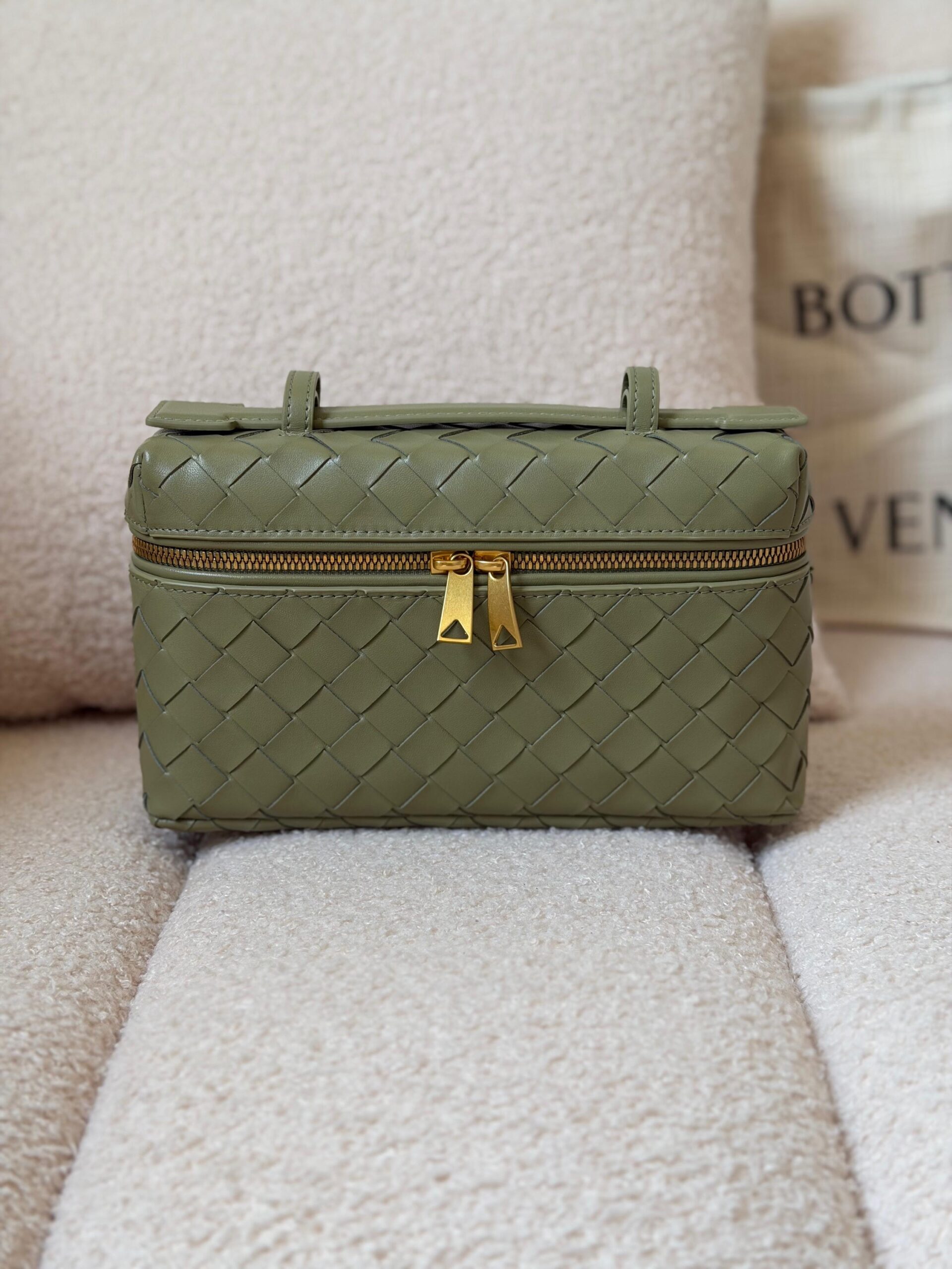 Bottega Veneta Bang Bang Vanity Case 22 Cm - Image 11