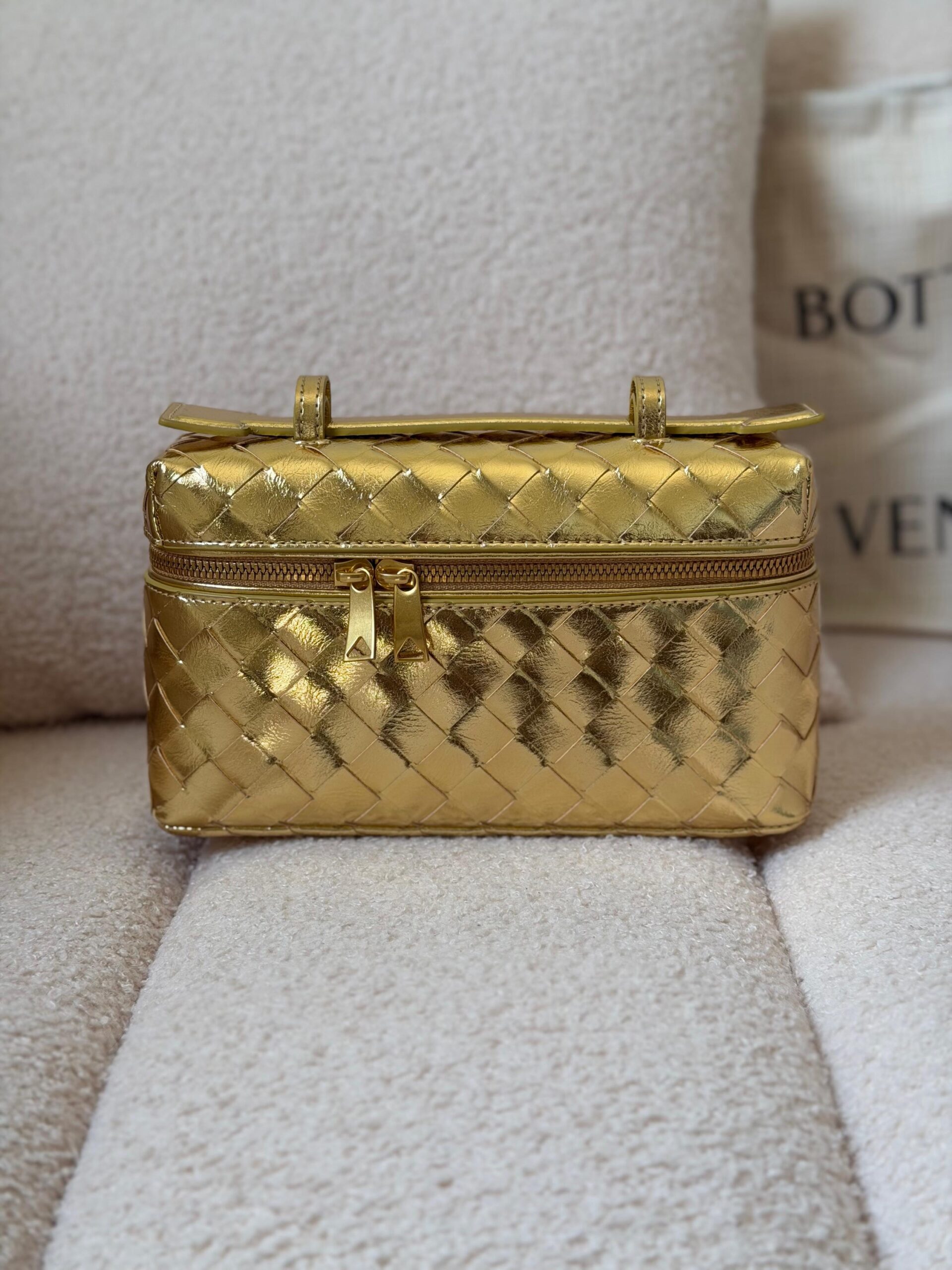Bottega Veneta Bang Bang Vanity Case 22 Cm - Image 6