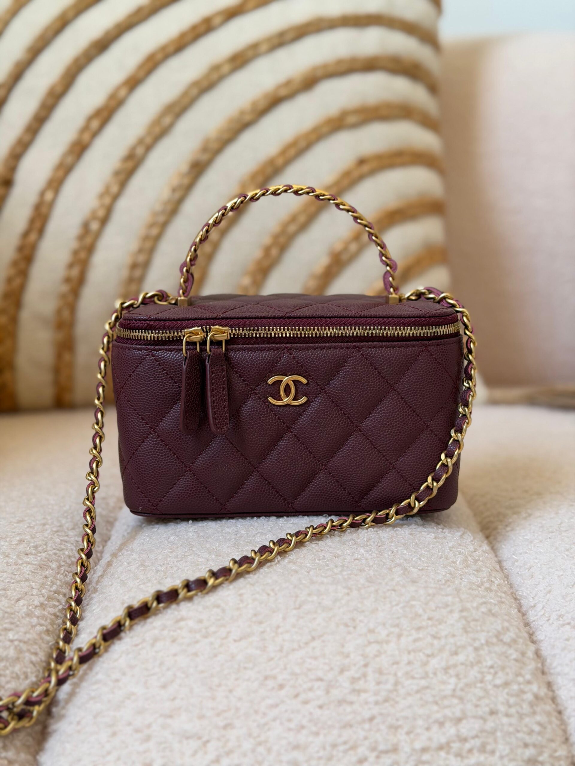 Chanel Vanity With Handle 16 Cm - Image 4