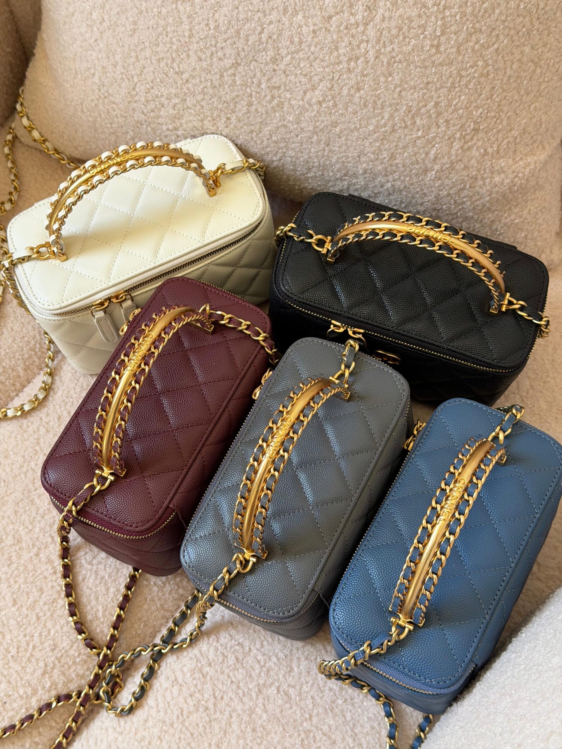 Chanel Vanity - Image 3