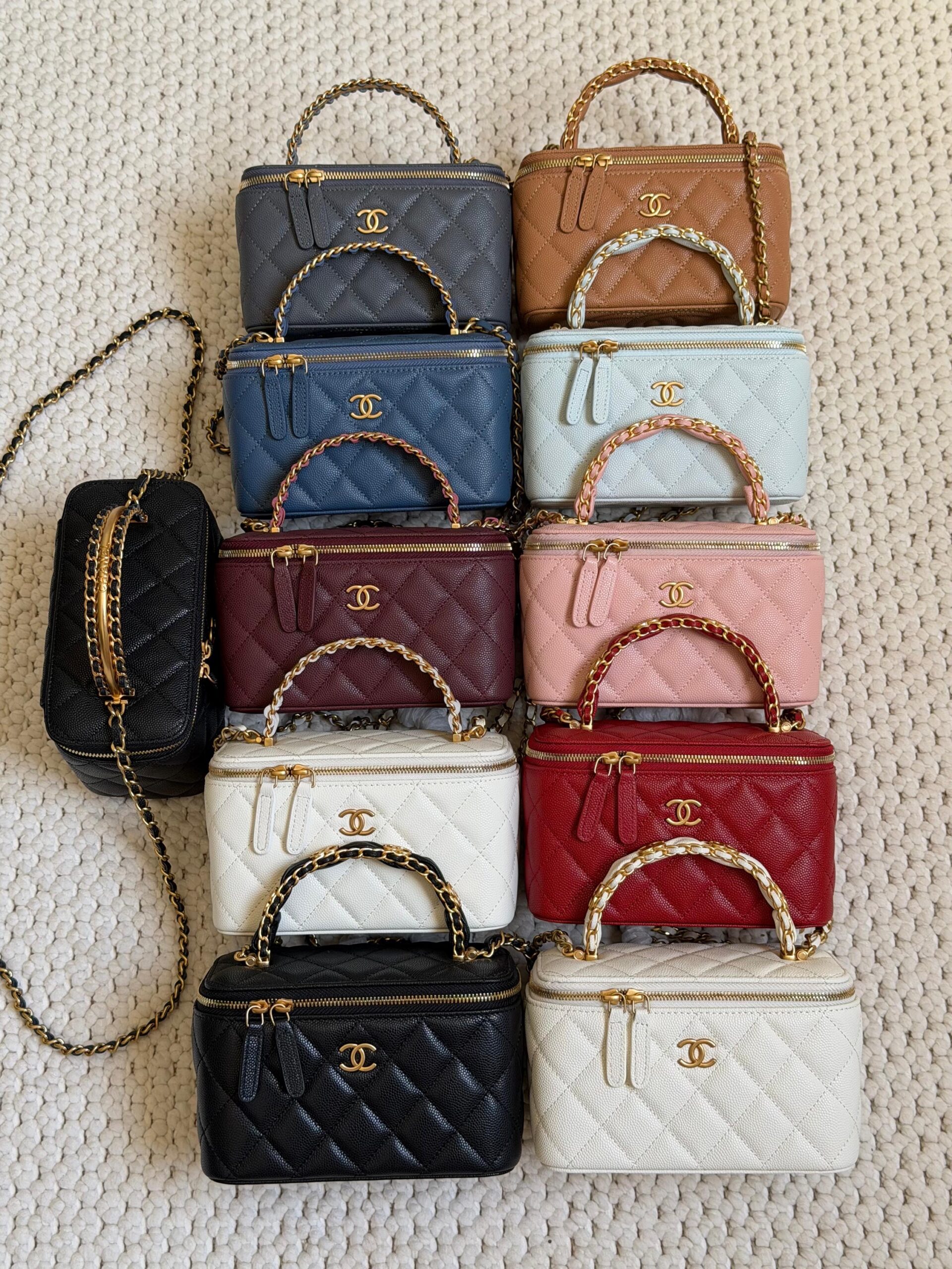 Chanel Vanity - Image 4