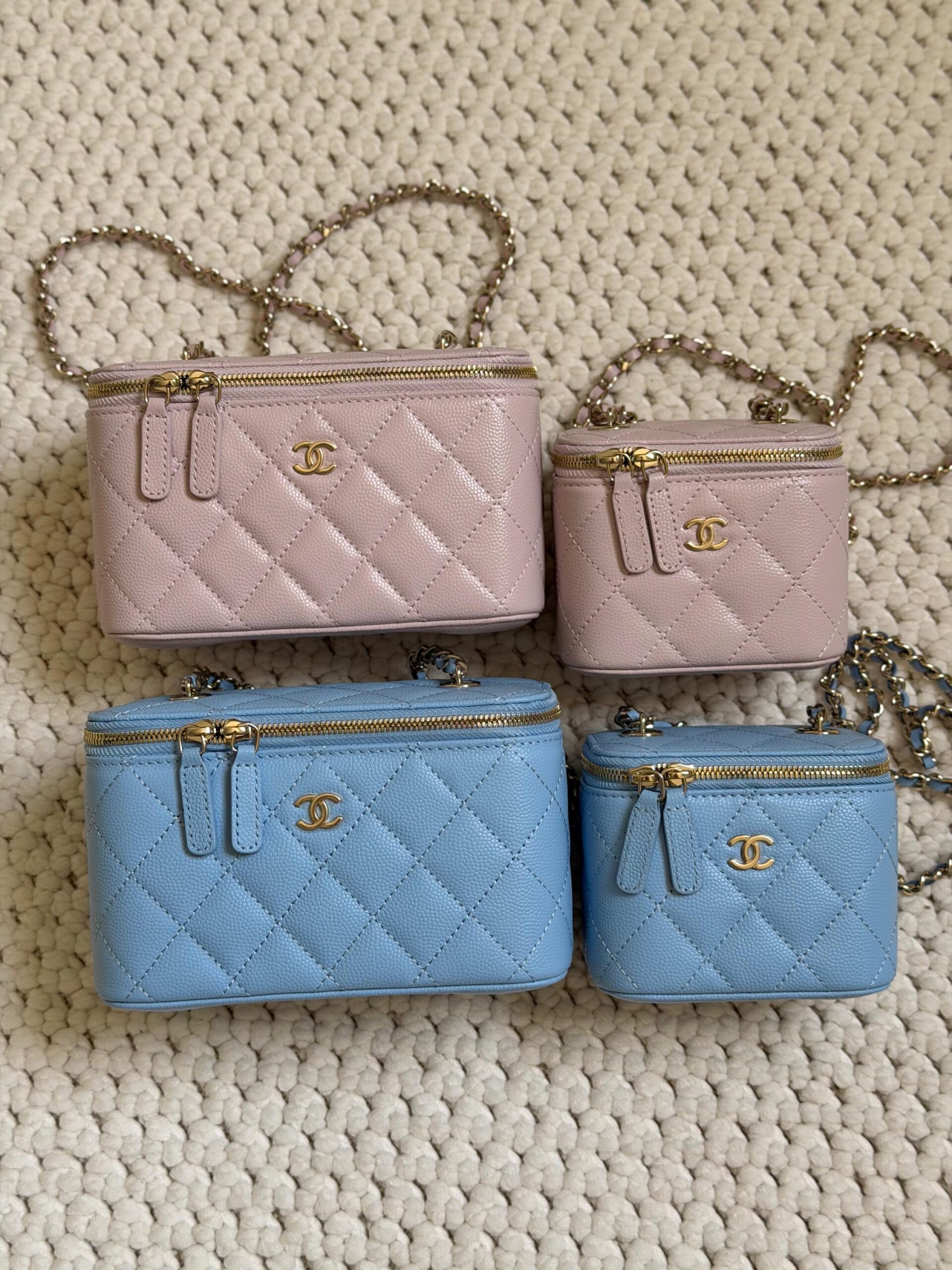 Chanel Vanity Caviar Leather 11_16 Cm