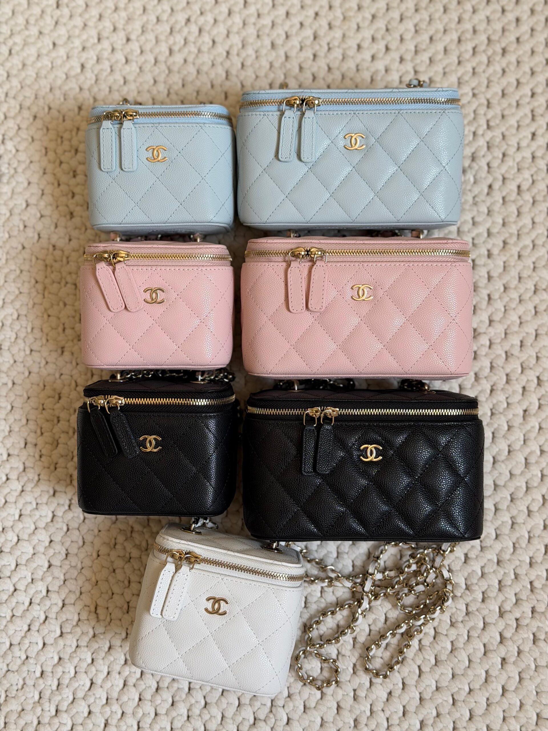 Chanel Vanity Caviar Leather 11_16 Cm - Image 3