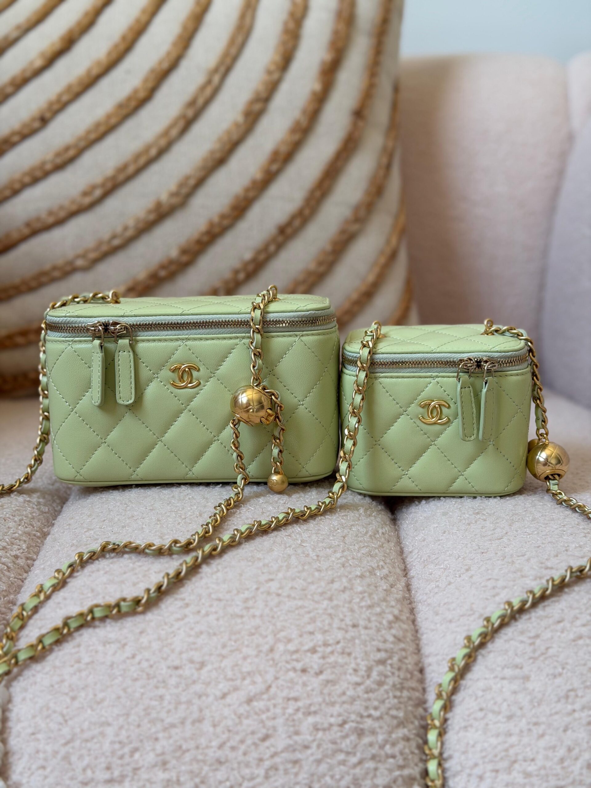 Chanel Lambskin Vanity Cases 10_16Cm - Image 9
