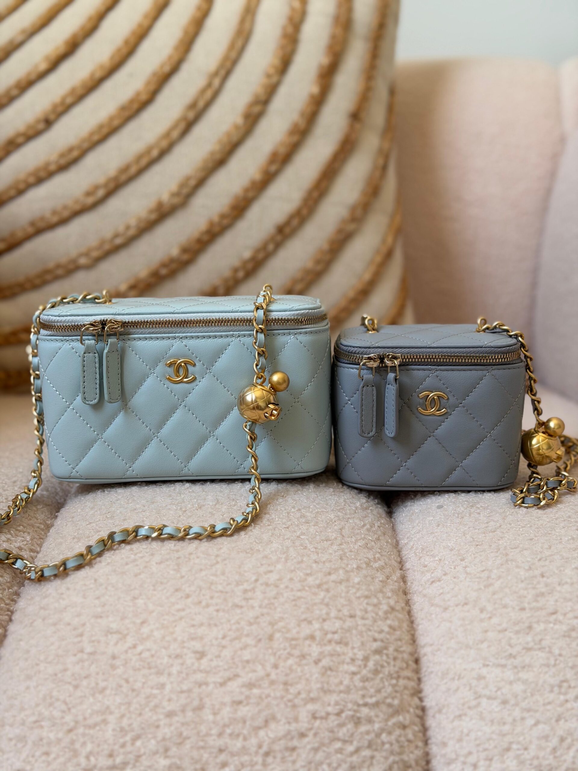 Chanel Lambskin Vanity Cases 10_16Cm - Image 5
