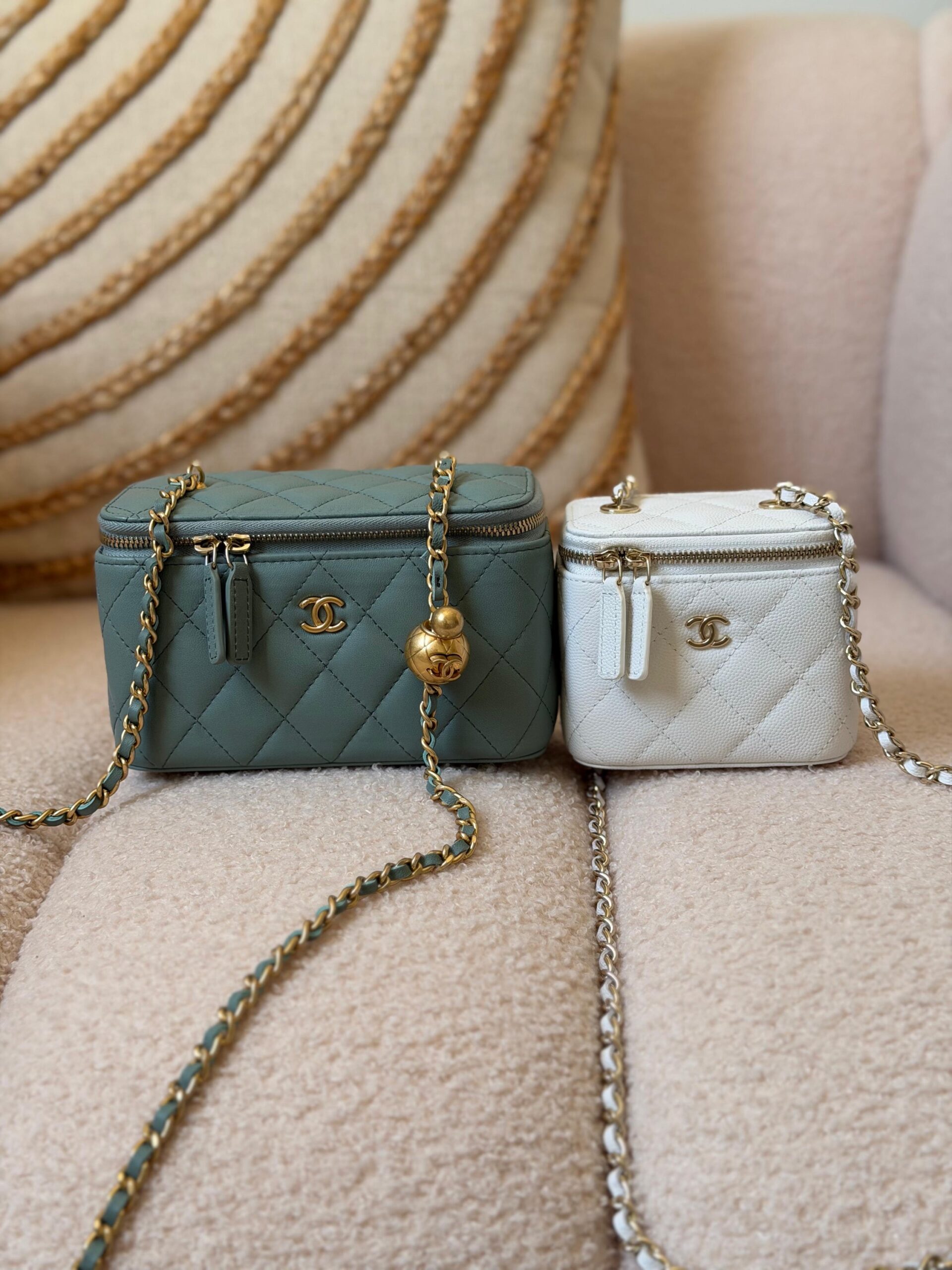 Chanel Lambskin Vanity Cases 10_16Cm - Image 2