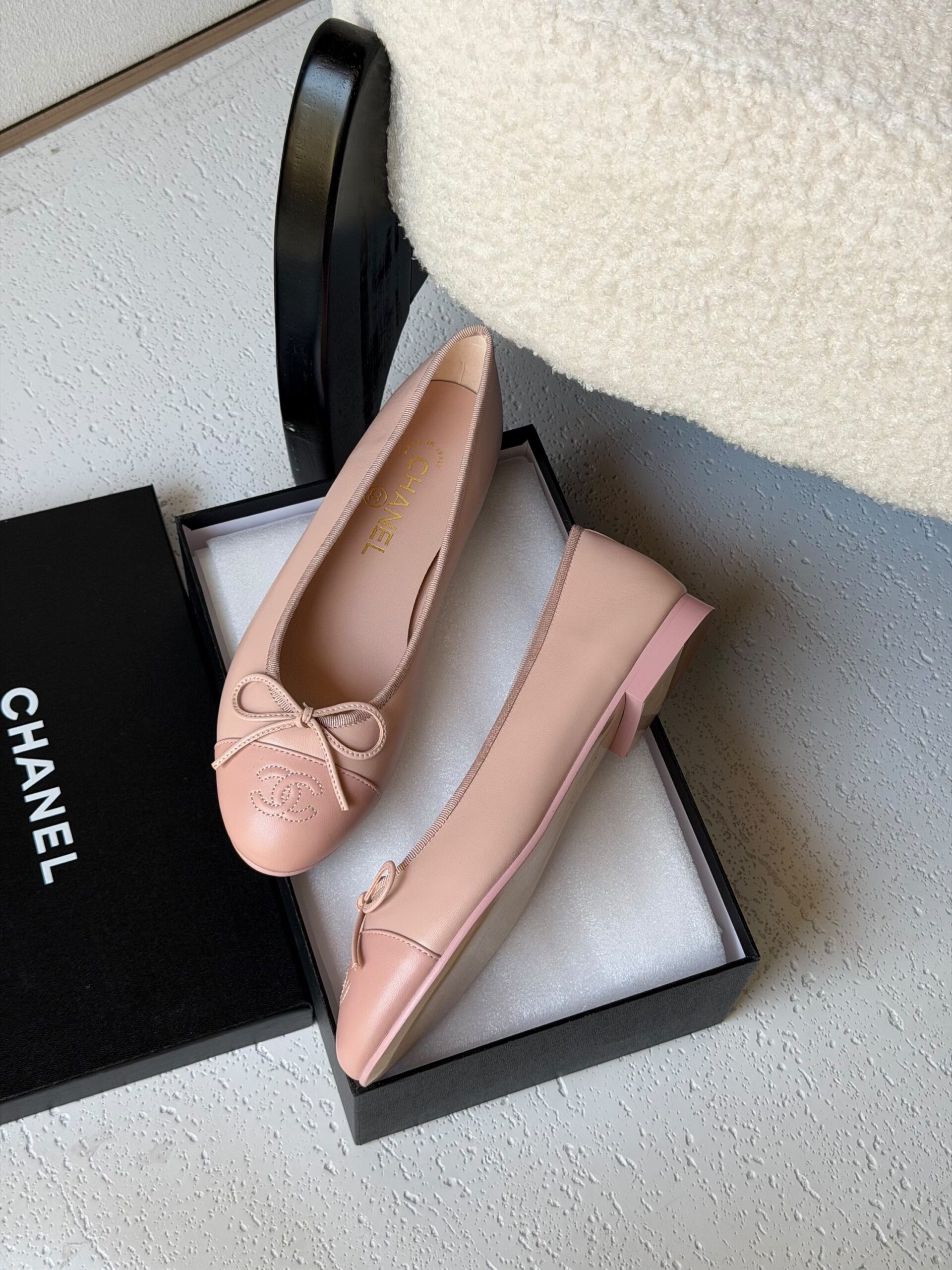 Chanel Quilted Leather Ballet Flats - Image 15
